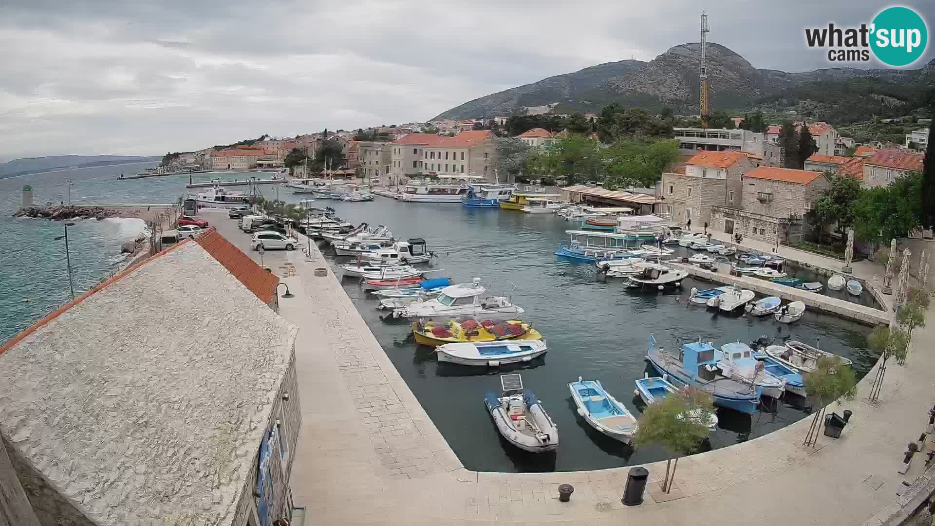 Webcam Bol Harbour – Live View of Bol Riva & Marina