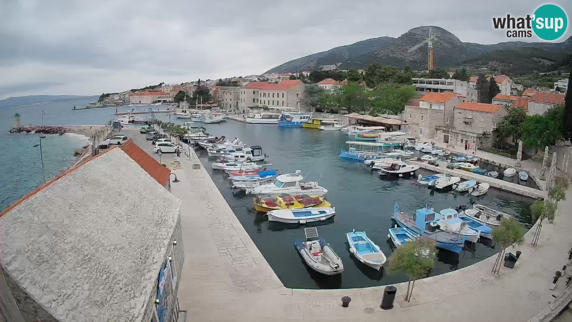 Webcam Bol Harbour – Live View of Bol Riva & Marina