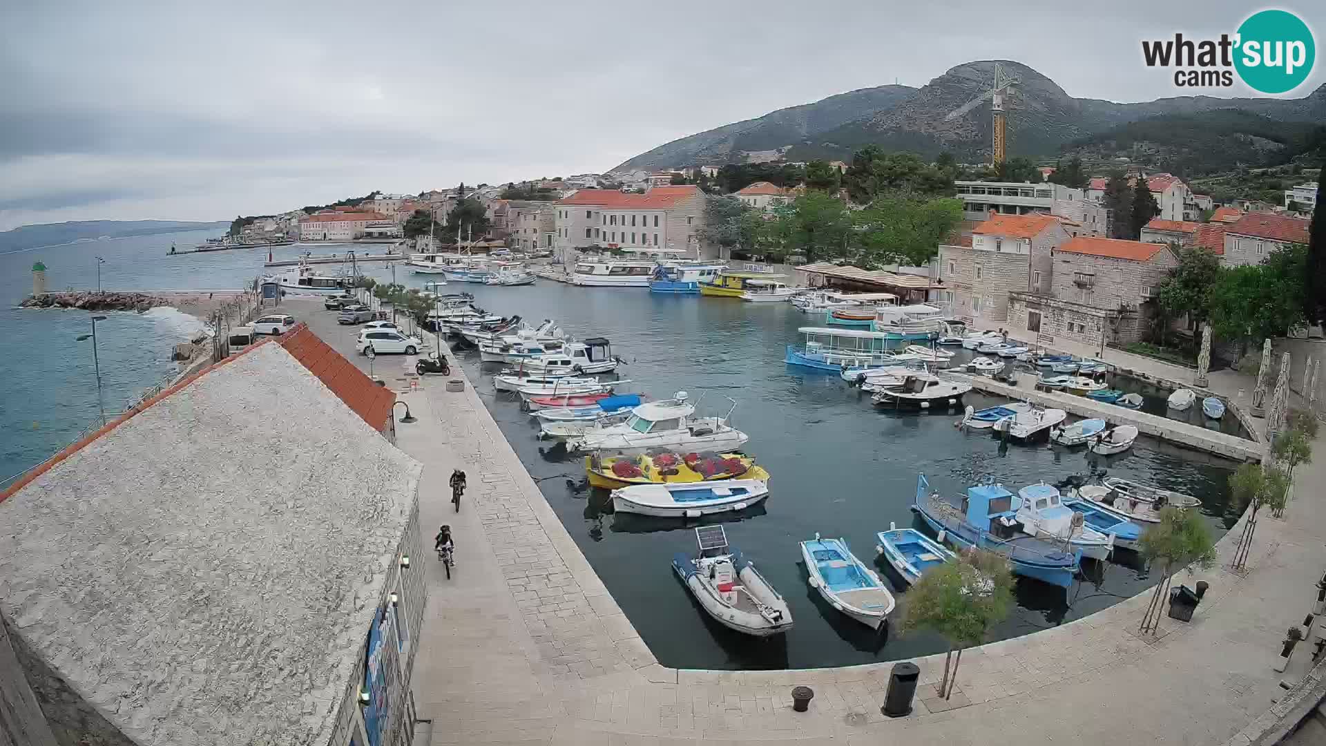 Webcam Bol Harbour – Live View of Bol Riva & Marina