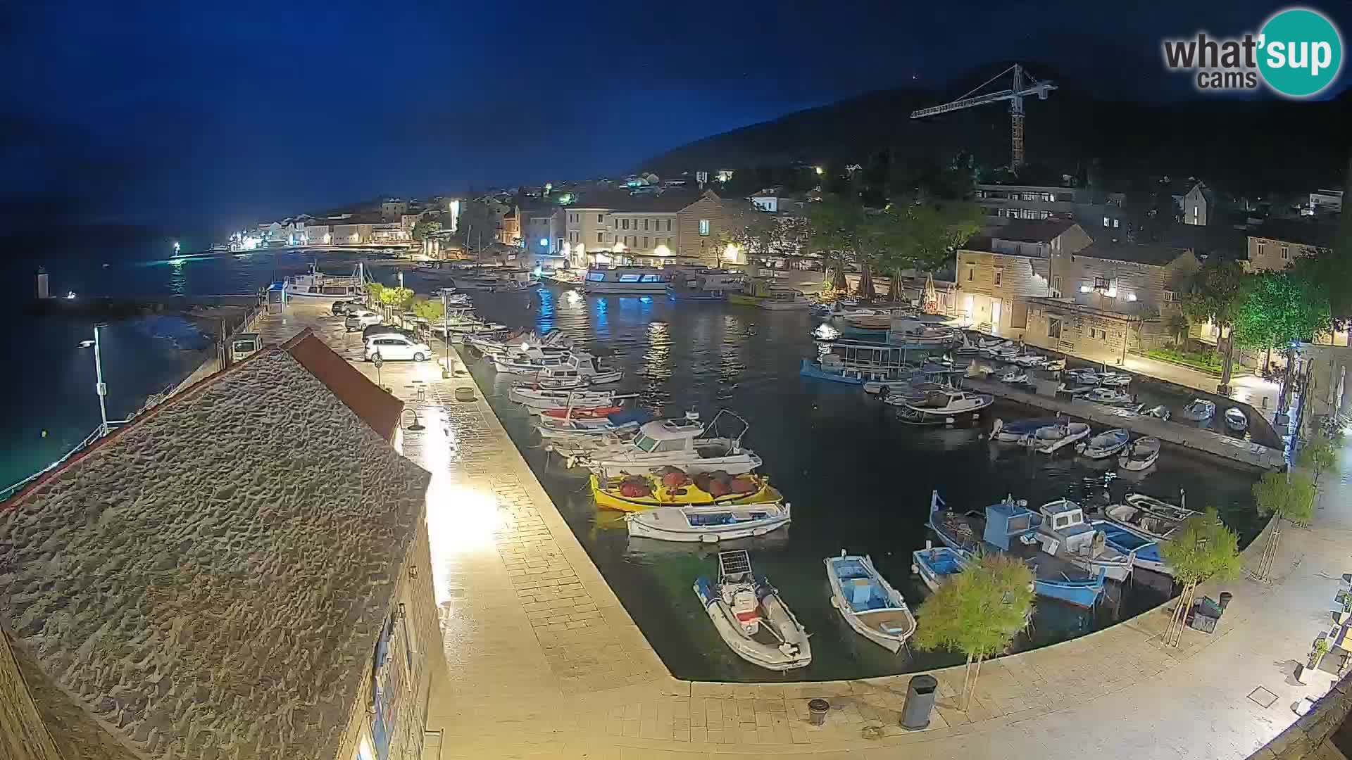 Webcam Bol Hafen – Liveblick auf Bol Riva & Marina