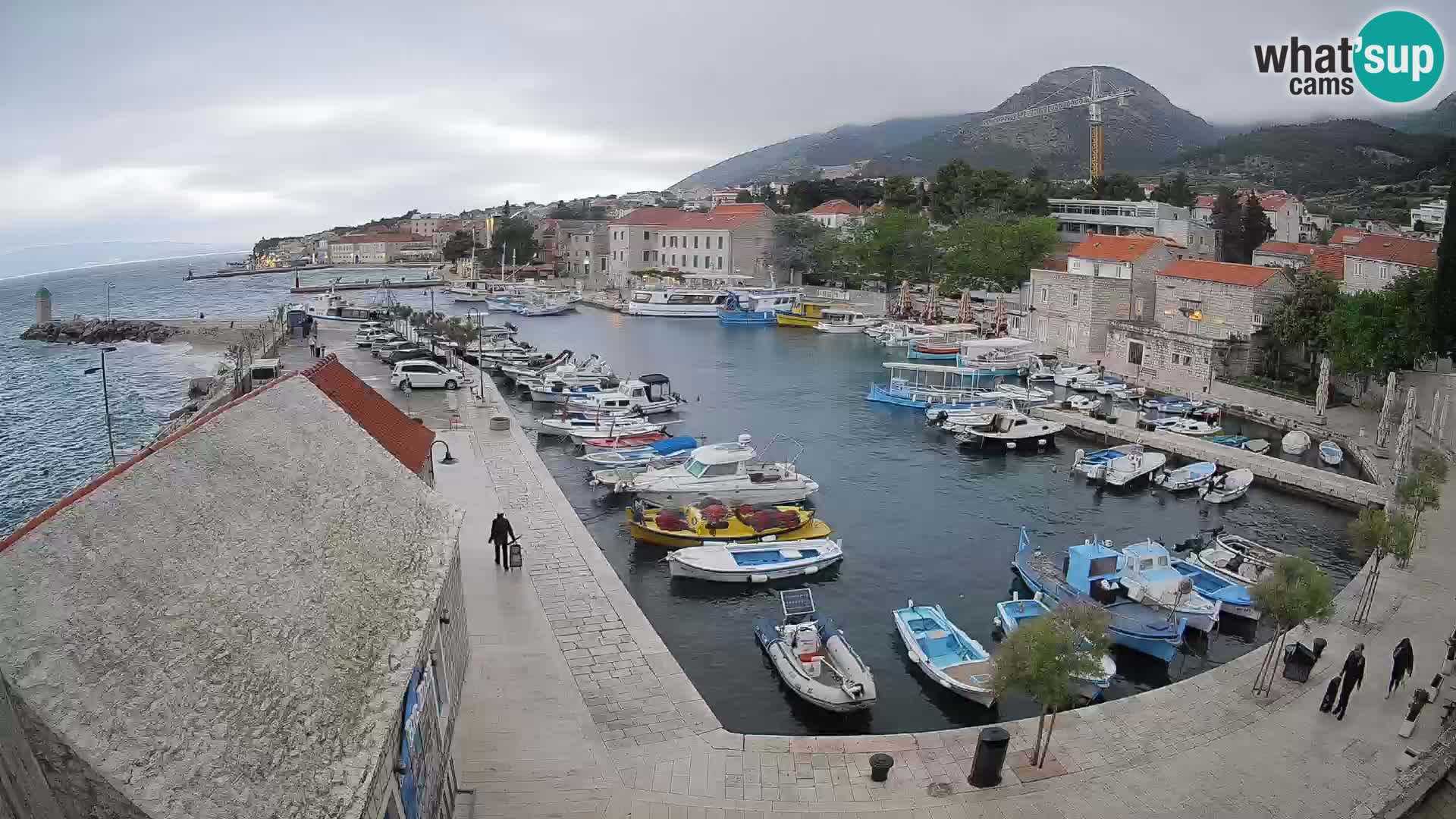 Webcam Bol Harbour – Live View of Bol Riva & Marina