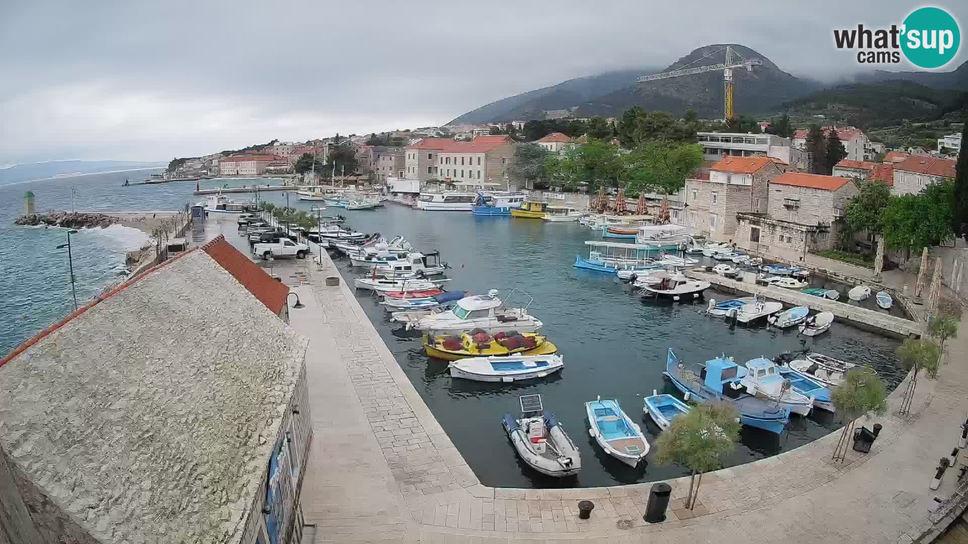 Webcam Bol Harbour – Live View of Bol Riva & Marina