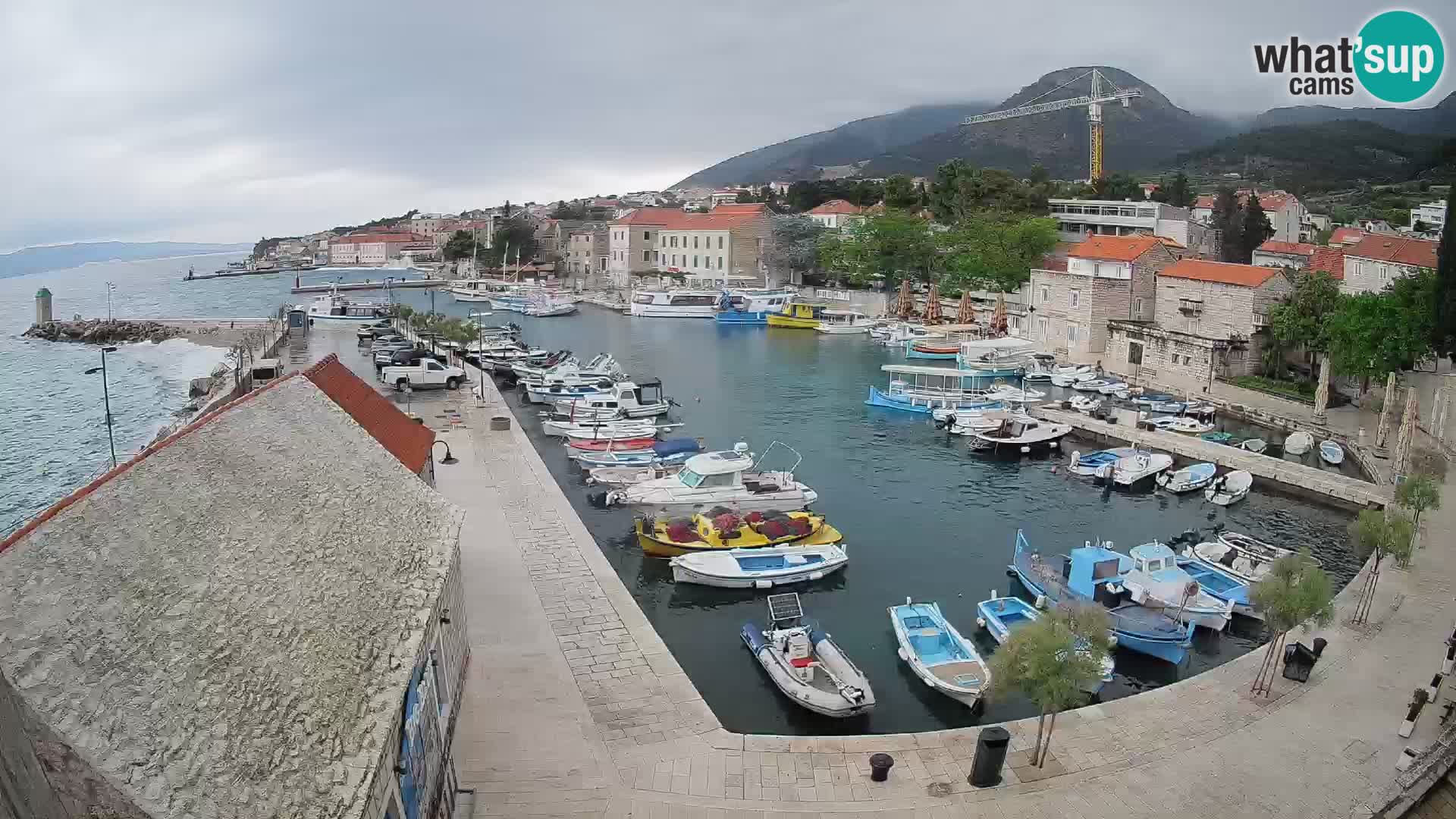 Webcam Bol Harbour – Live View of Bol Riva & Marina