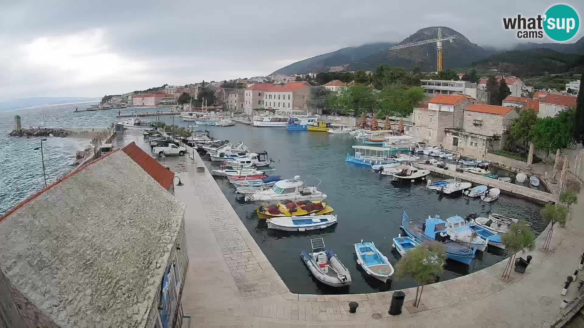 Webcam Bol Hafen – Liveblick auf Bol Riva & Marina