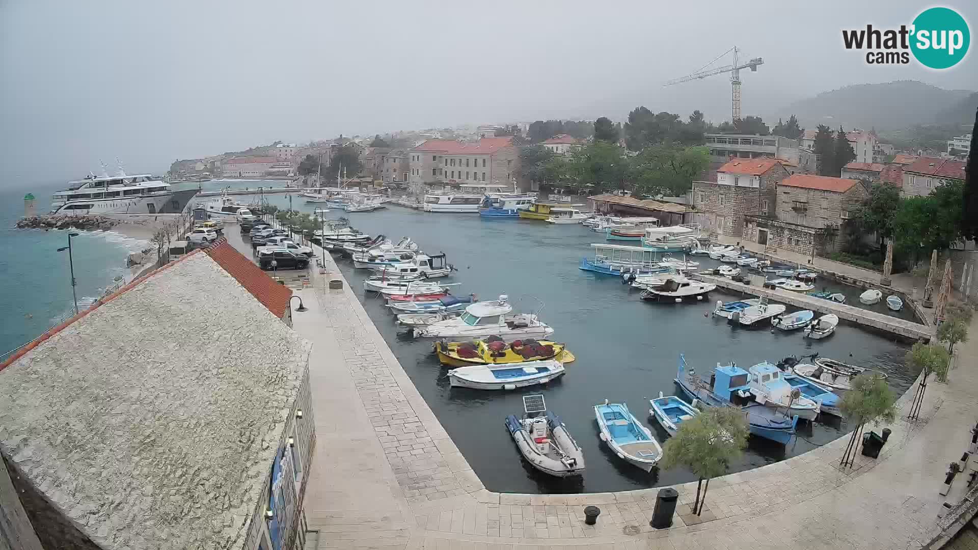 Webcam Bol Harbour – Live View of Bol Riva & Marina