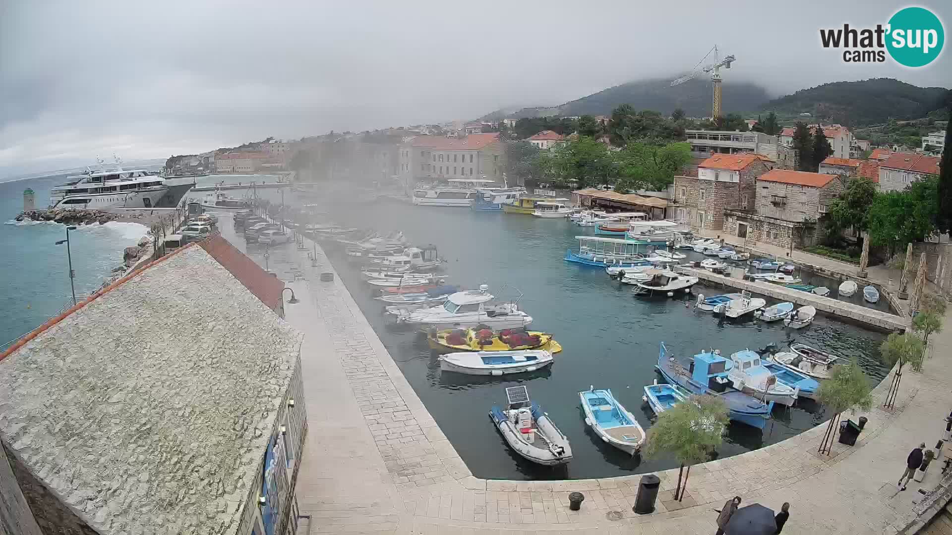 Webcam Bol Harbour – Live View of Bol Riva & Marina