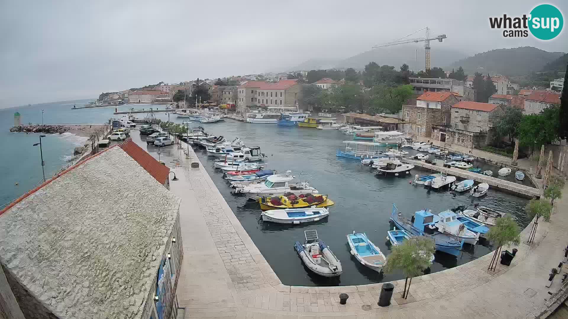 Webcam porto di Bol – Vista live sulla Riva e Marina