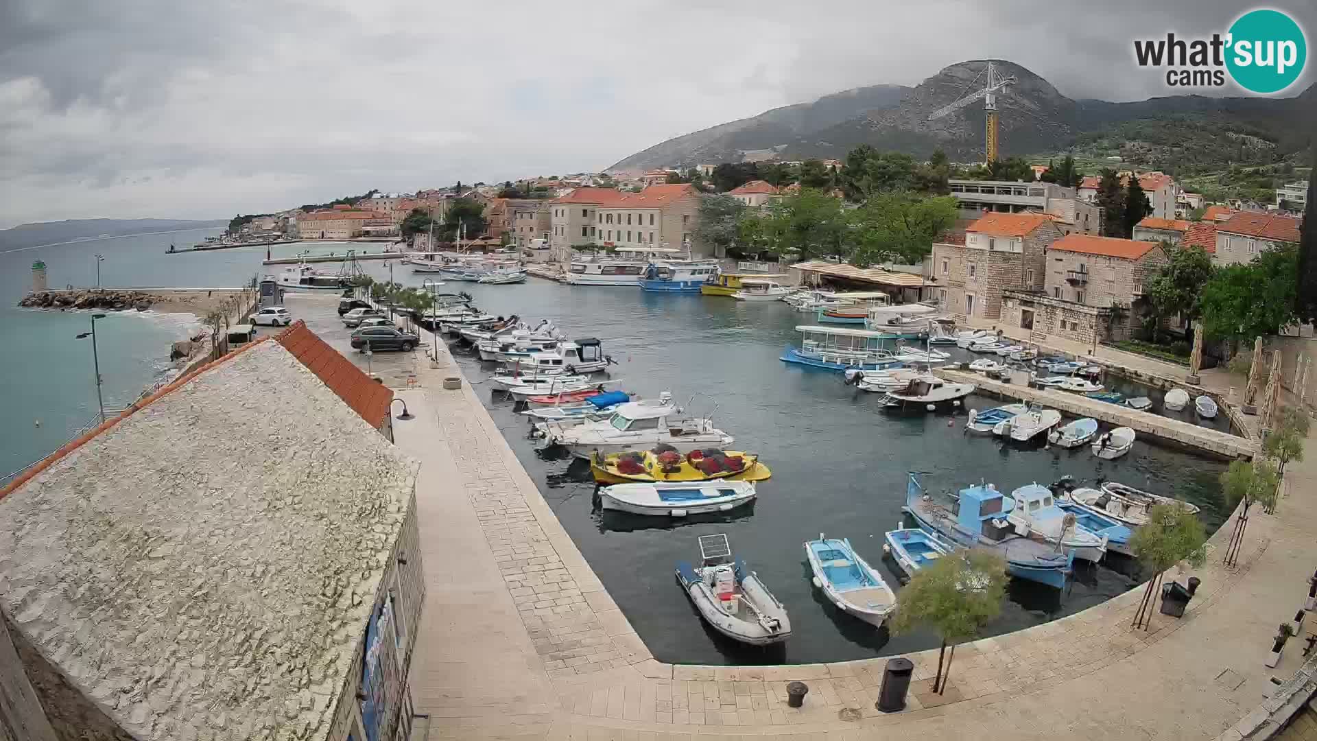 Webcam Bol Harbour – Live View of Bol Riva & Marina