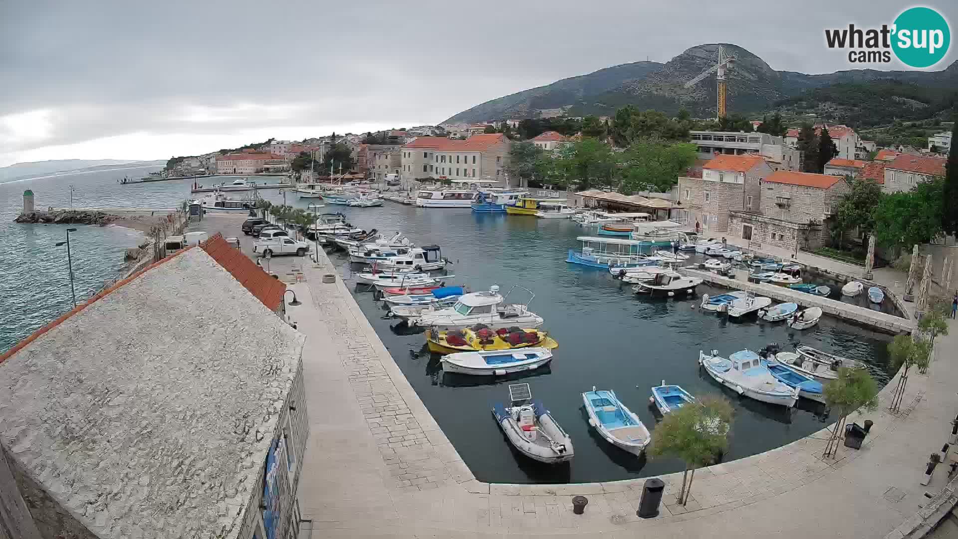 Webcam Bol Hafen – Liveblick auf Bol Riva & Marina
