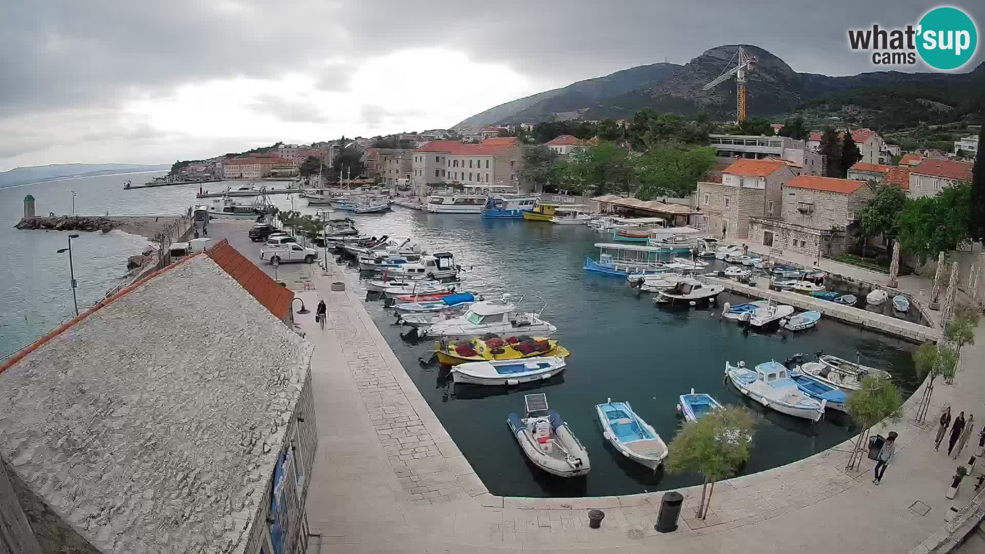 Webcam Bol Hafen – Liveblick auf Bol Riva & Marina