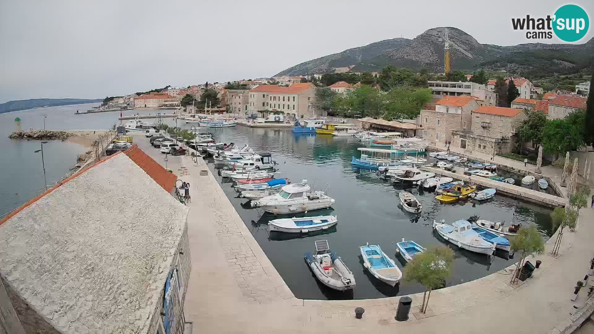 Webcam Bol Hafen – Liveblick auf Bol Riva & Marina