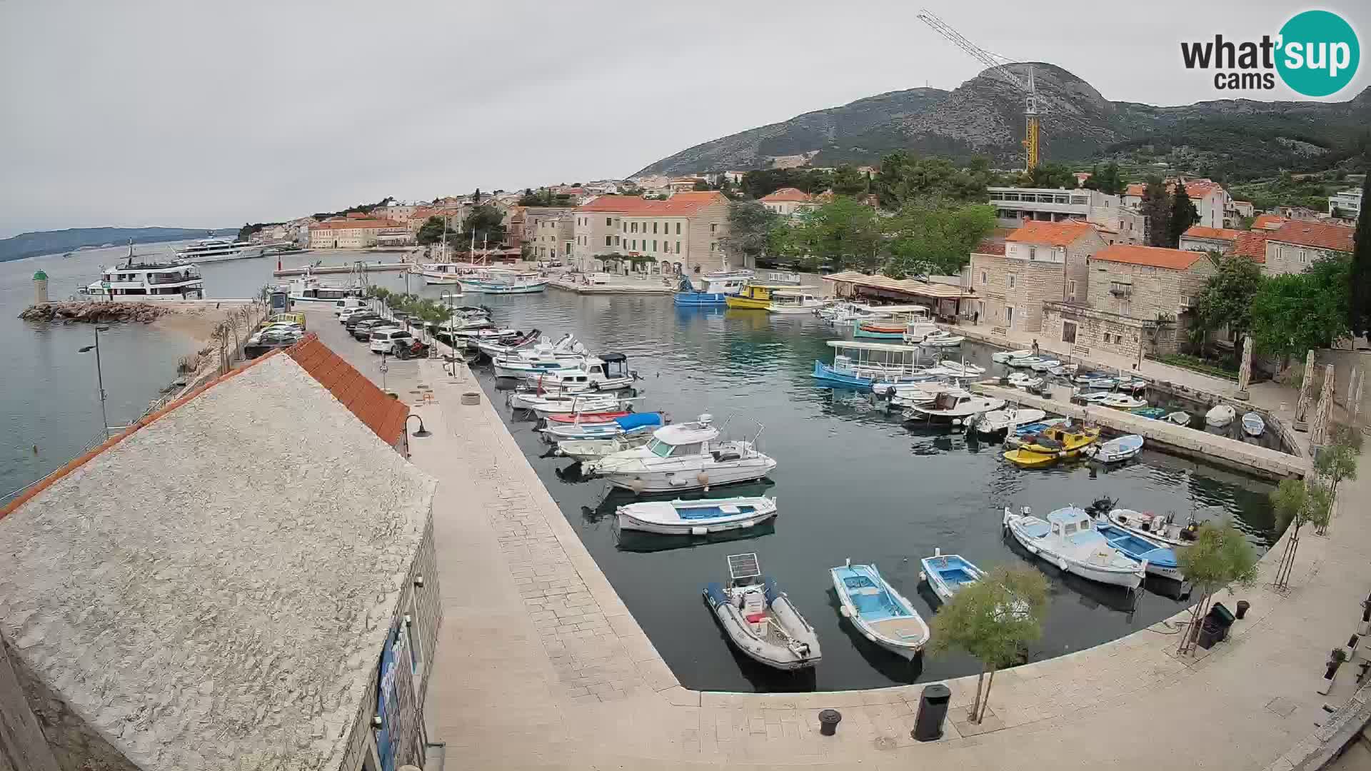 Webcam Bol Harbour – Live View of Bol Riva & Marina