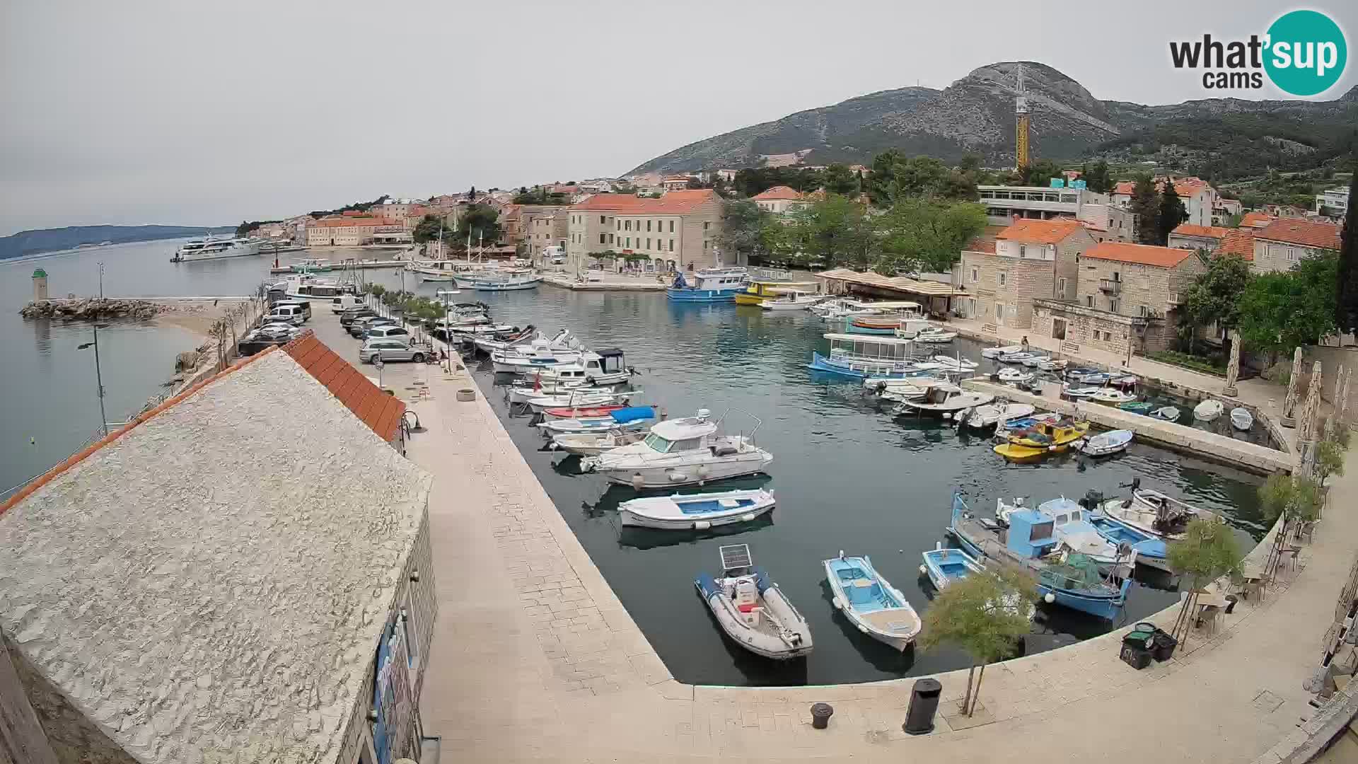 Webcam Bol Hafen – Liveblick auf Bol Riva & Marina
