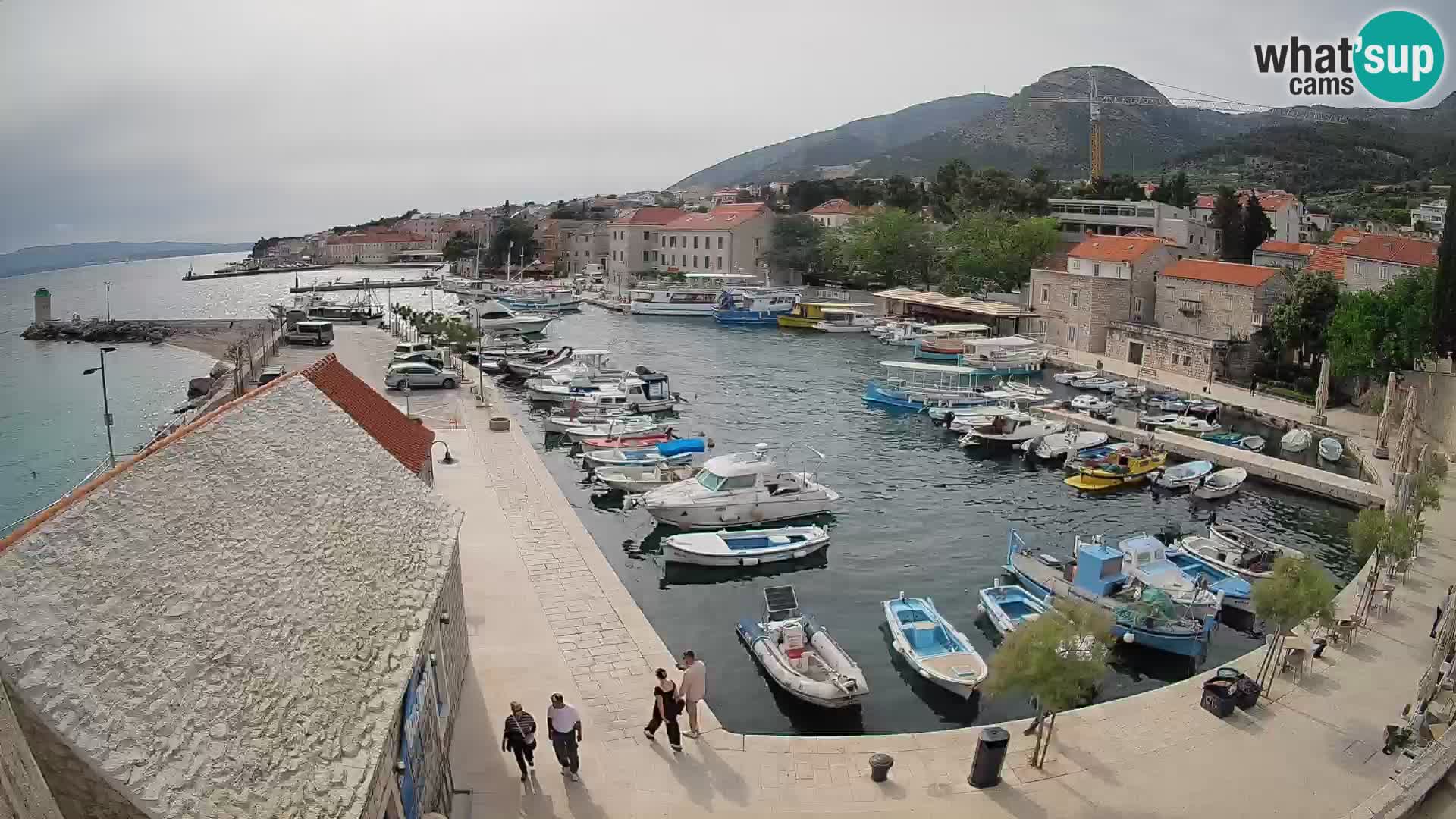 Webcam Bol Hafen – Liveblick auf Bol Riva & Marina