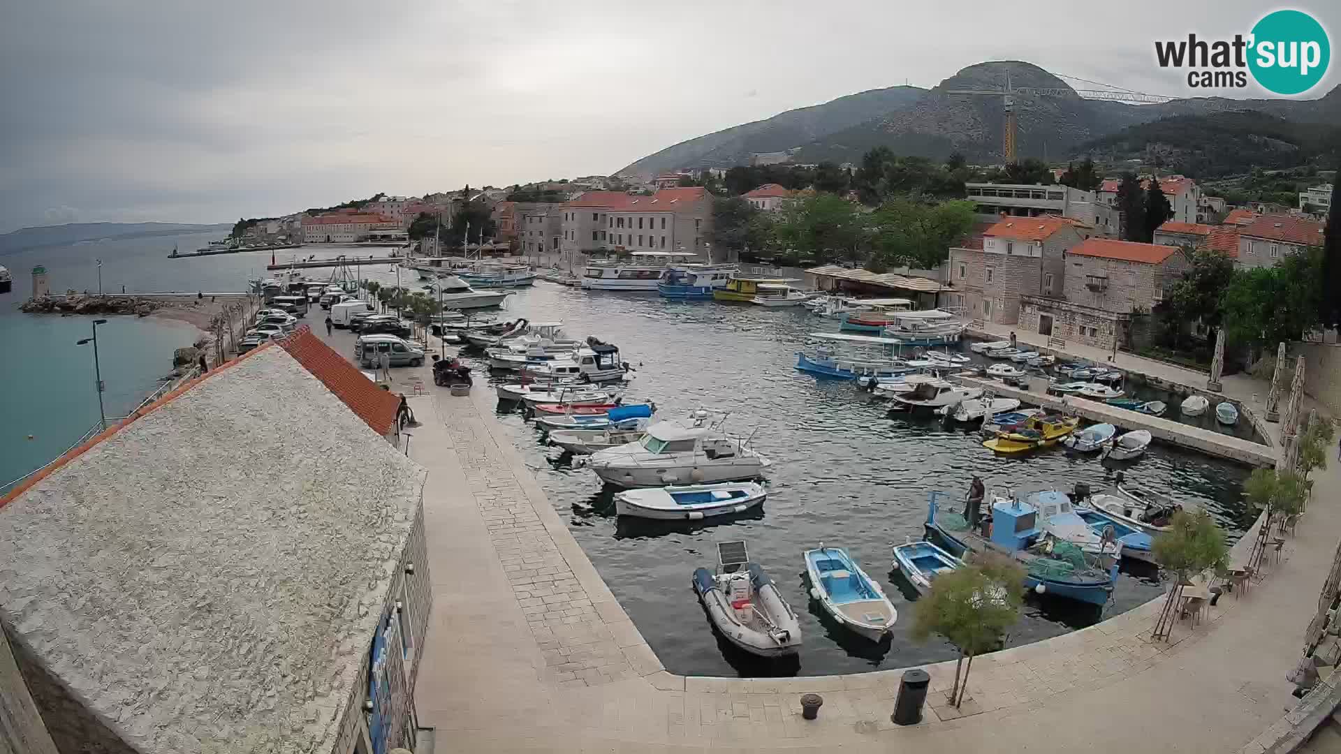 Webcam Bol Hafen – Liveblick auf Bol Riva & Marina