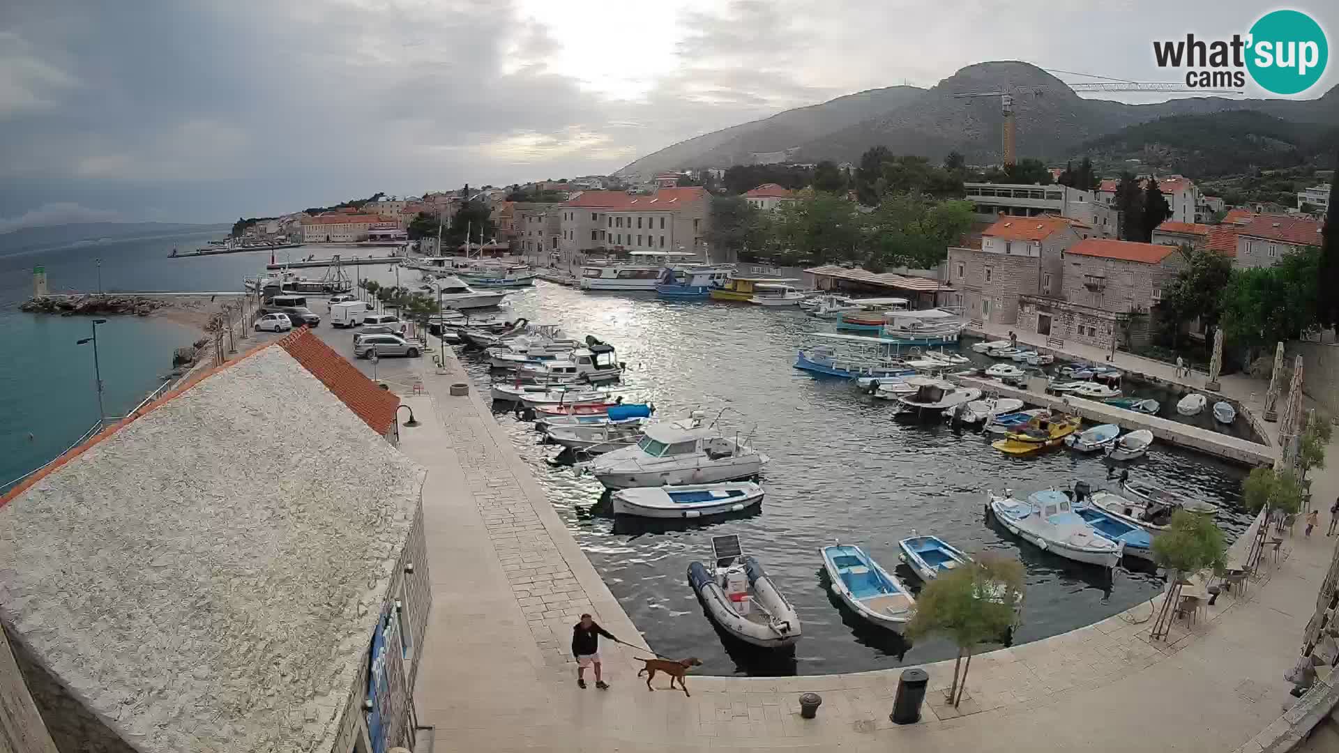 Webcam Bol Harbour – Live View of Bol Riva & Marina