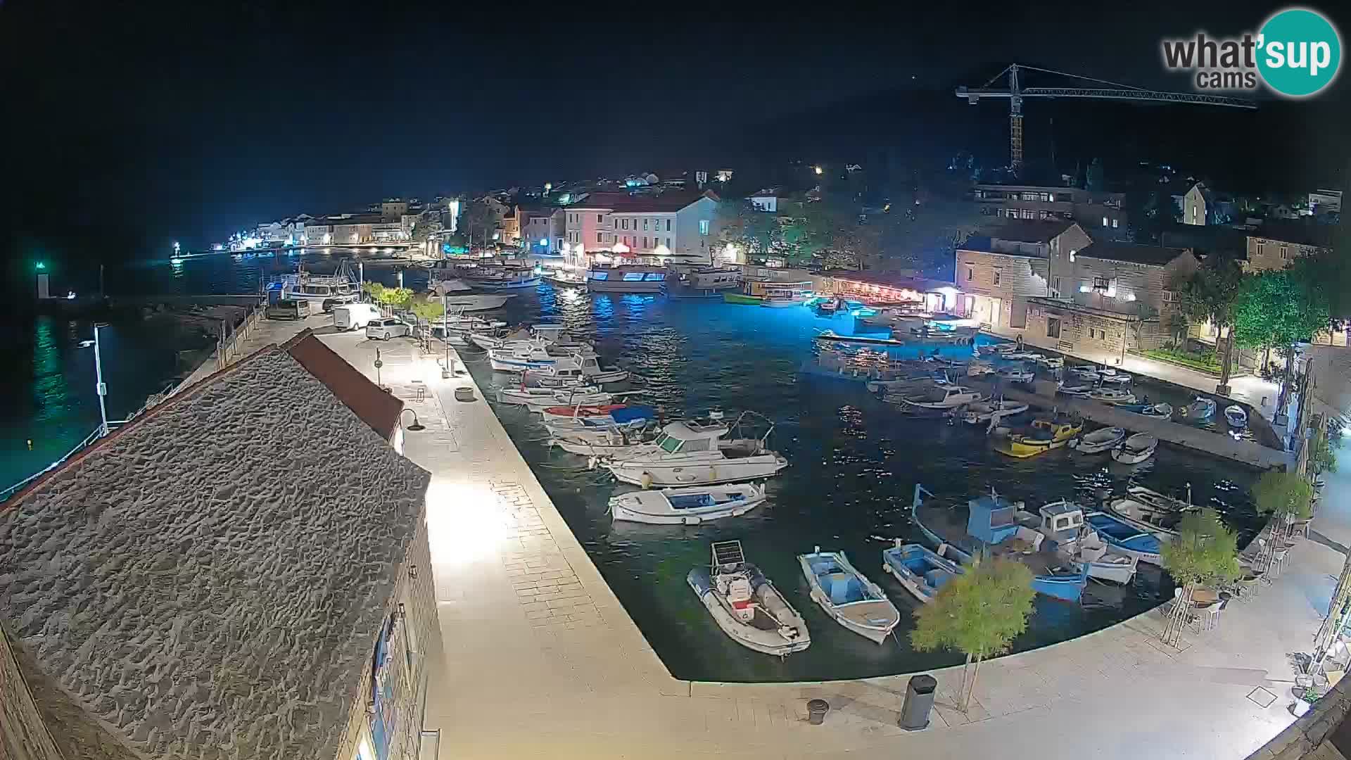 Webcam porto di Bol – Vista live sulla Riva e Marina