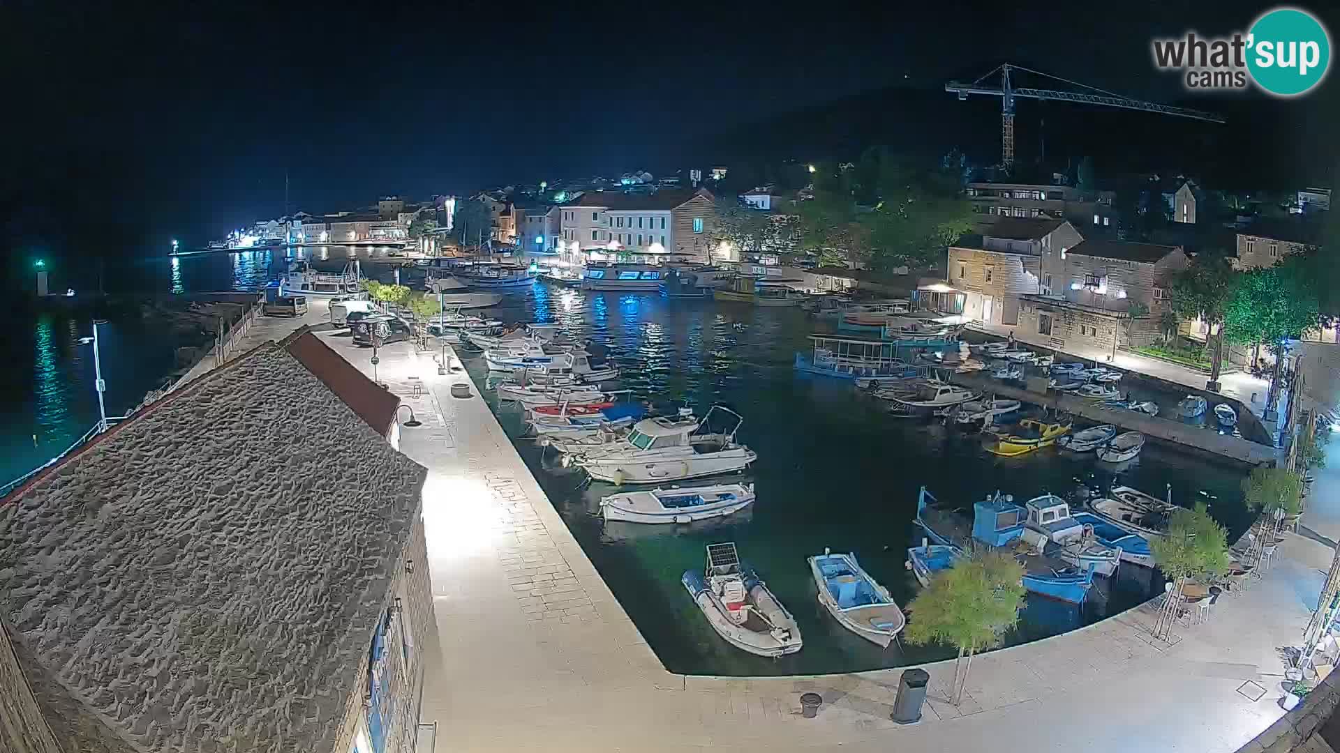 Webcam Bol Harbour – Live View of Bol Riva & Marina