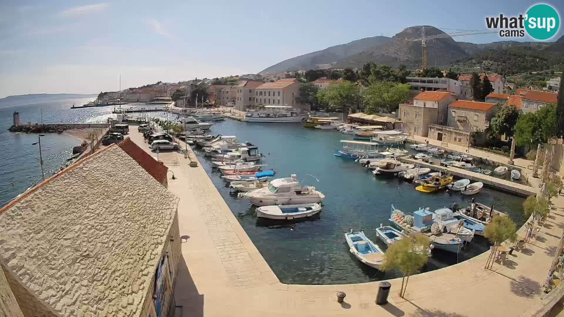 Webcam Bol Hafen – Liveblick auf Bol Riva & Marina