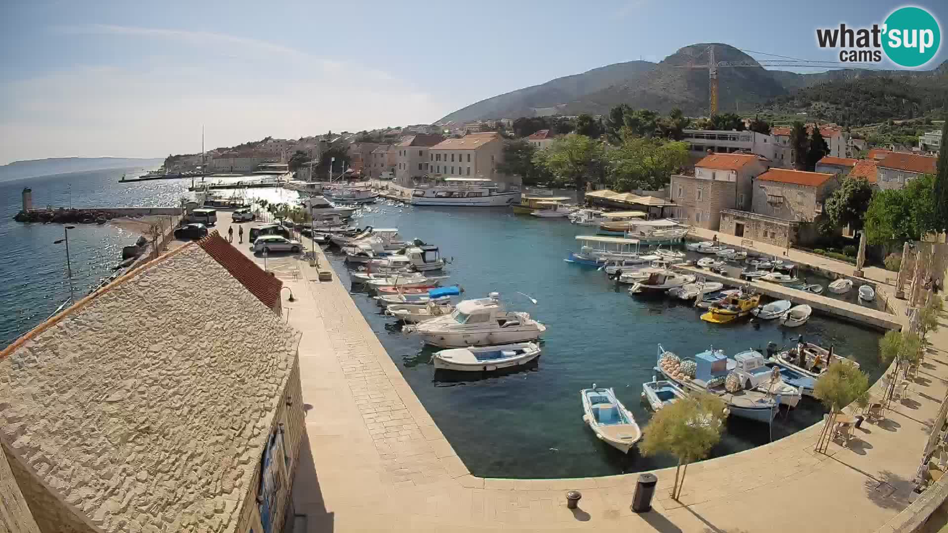 Webcam Bol Harbour – Live View of Bol Riva & Marina