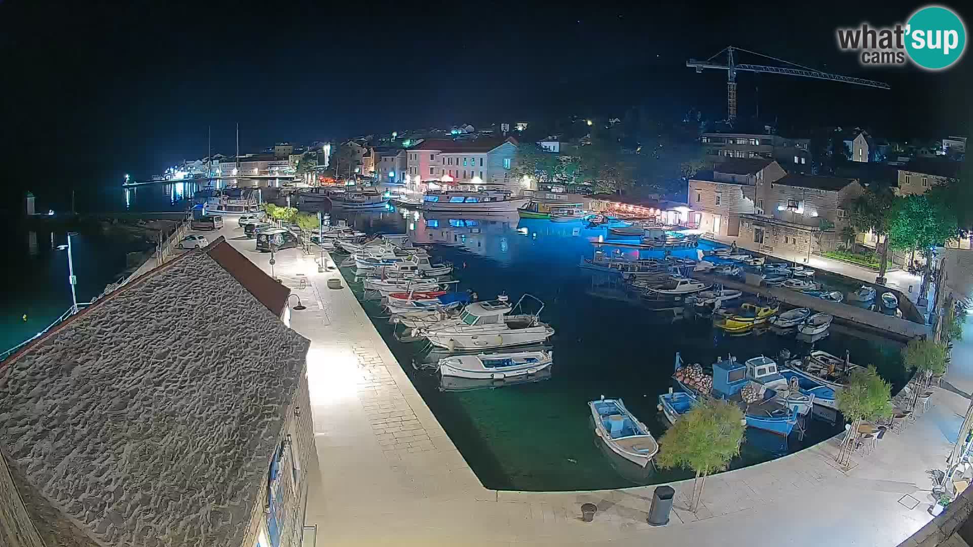 Webcam Bol Harbour – Live View of Bol Riva & Marina