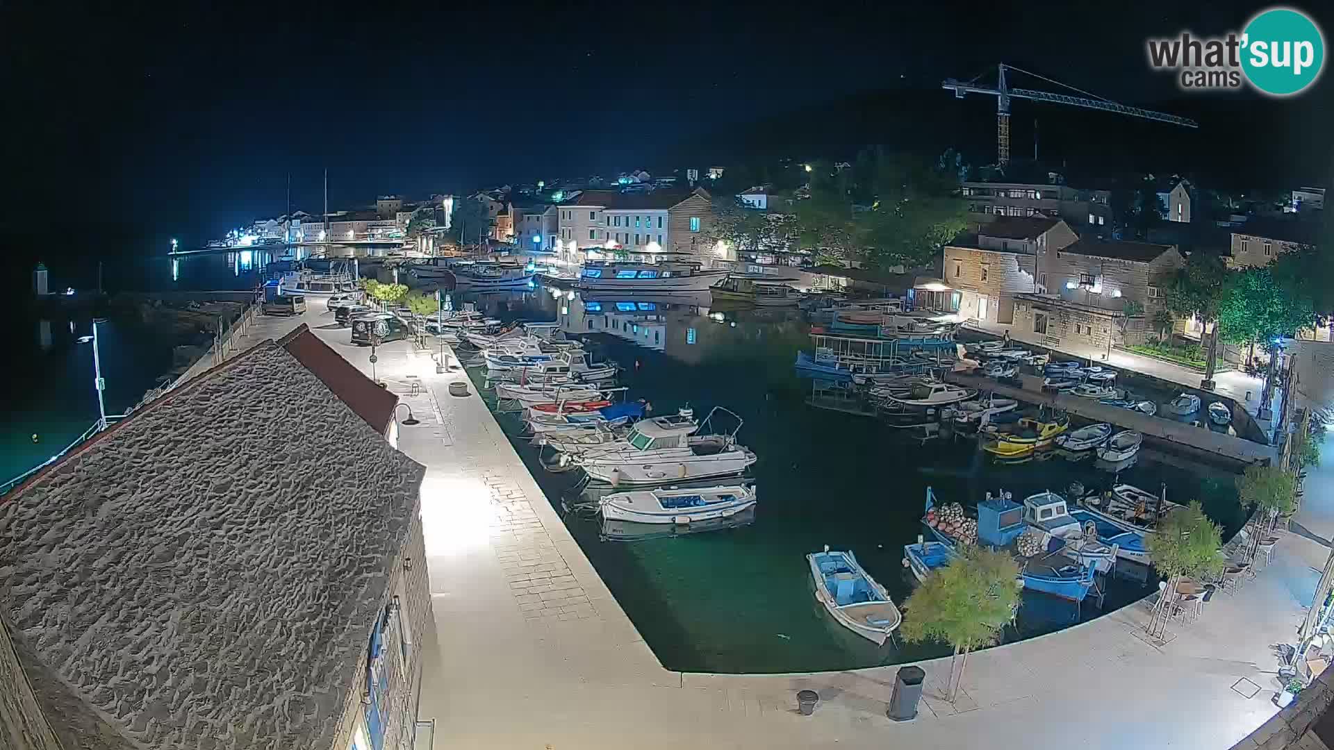 Webcam Bol Harbour – Live View of Bol Riva & Marina