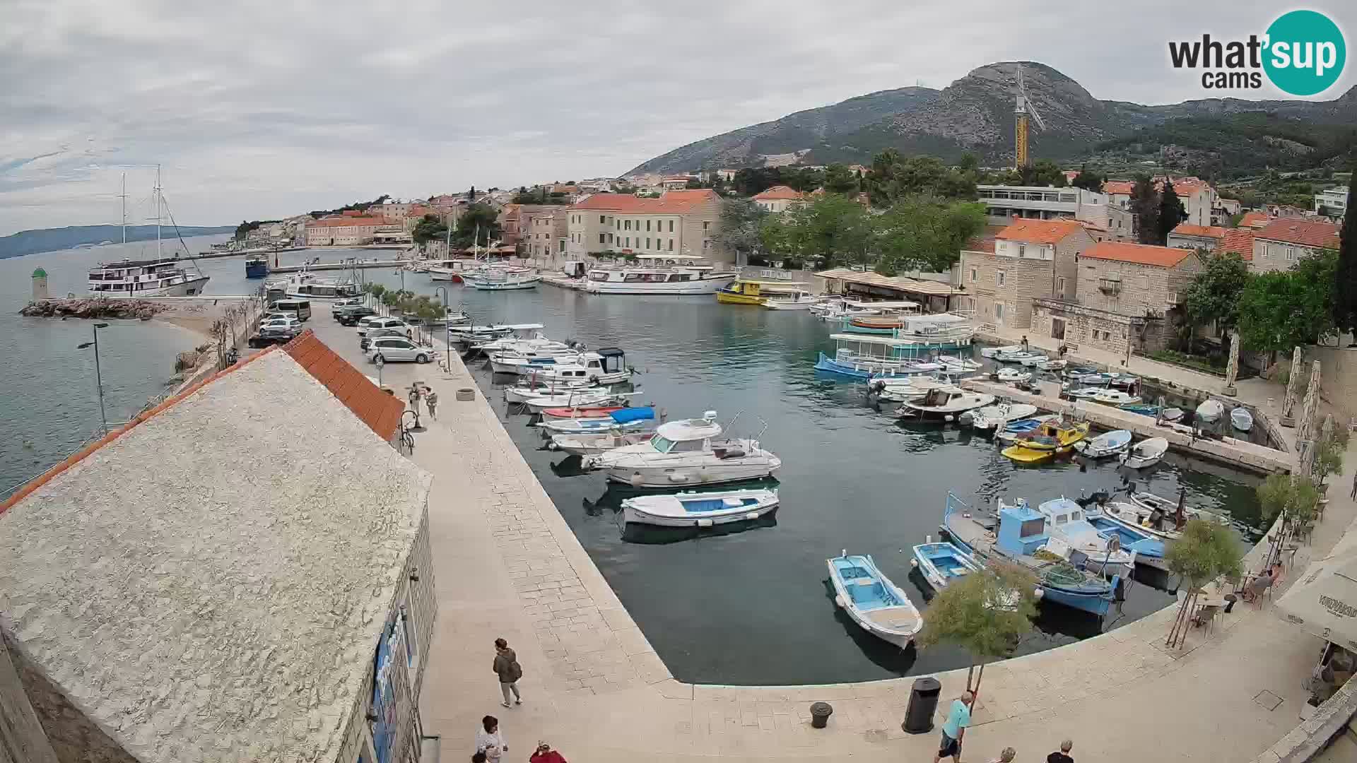 Webcam Bol Hafen – Liveblick auf Bol Riva & Marina