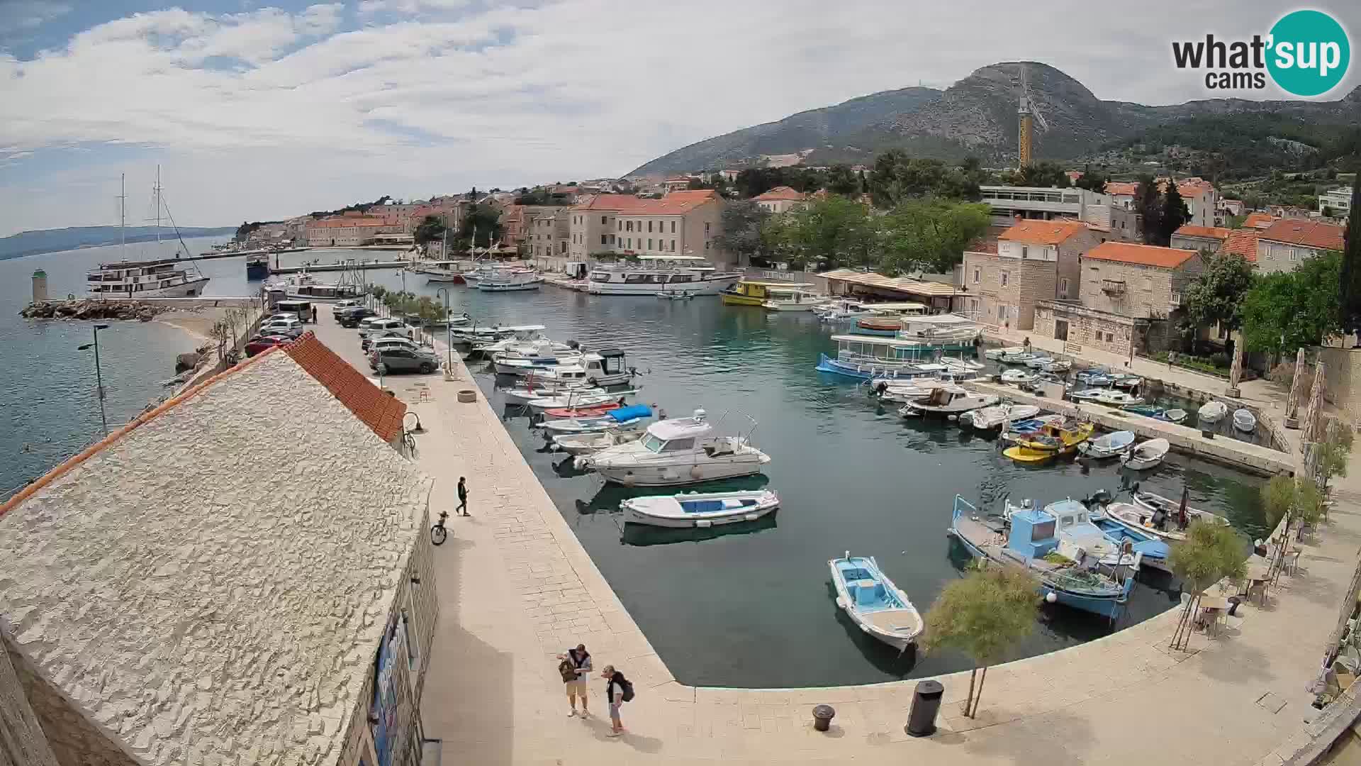 Webcam Bol Hafen – Liveblick auf Bol Riva & Marina