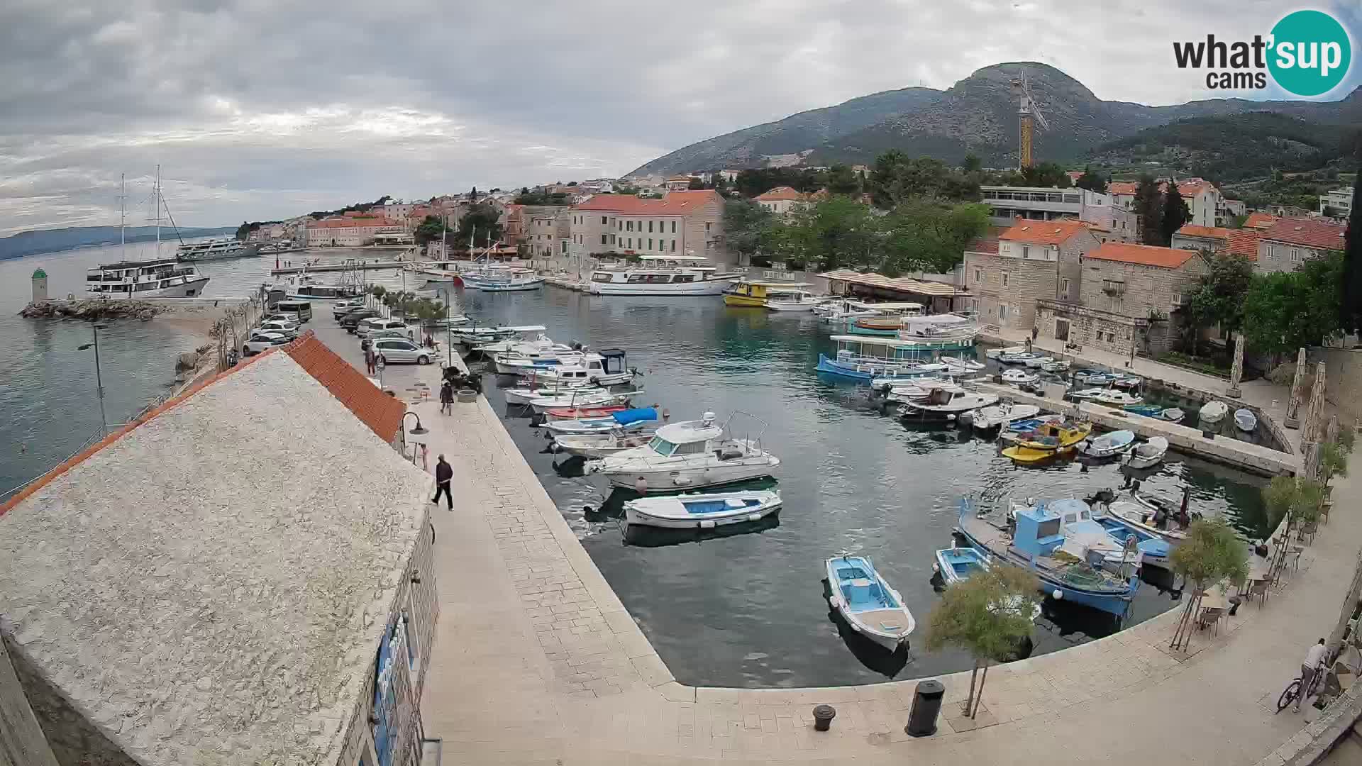Webcam Bol Harbour – Live View of Bol Riva & Marina