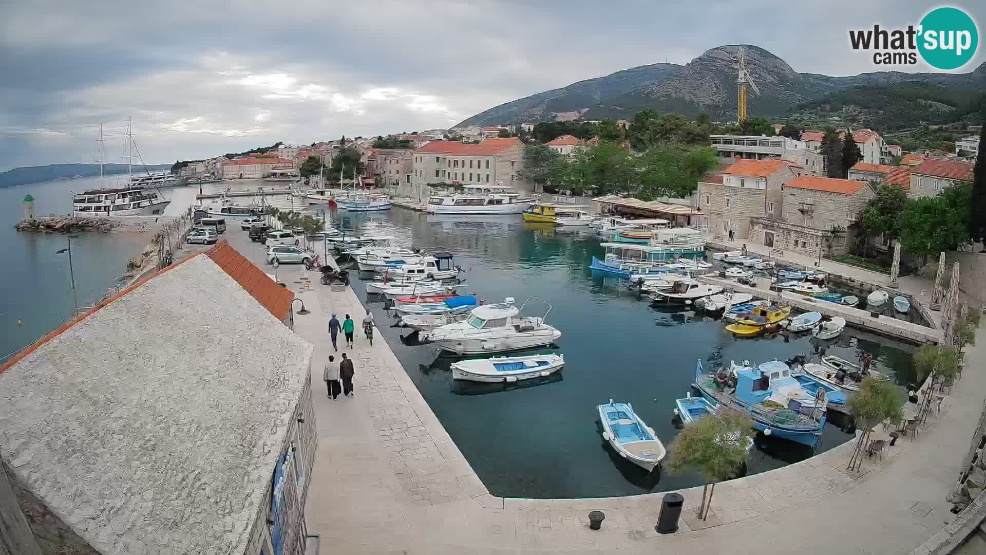 Webcam Bol Harbour – Live View of Bol Riva & Marina