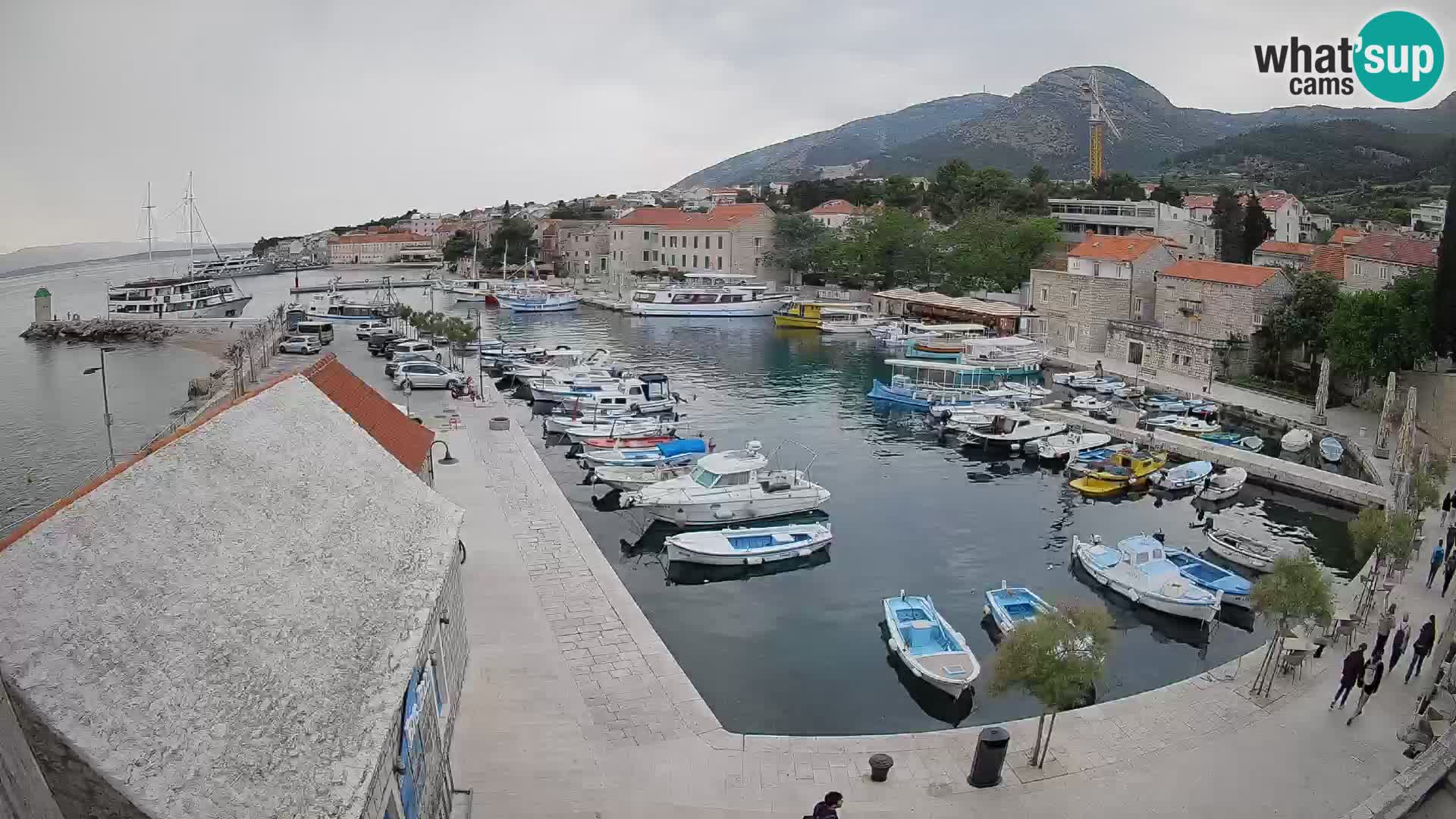 Webcam Bol Harbour – Live View of Bol Riva & Marina