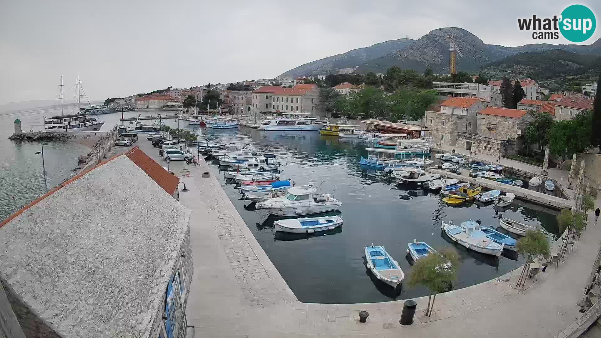 Webcam Bol Harbour – Live View of Bol Riva & Marina