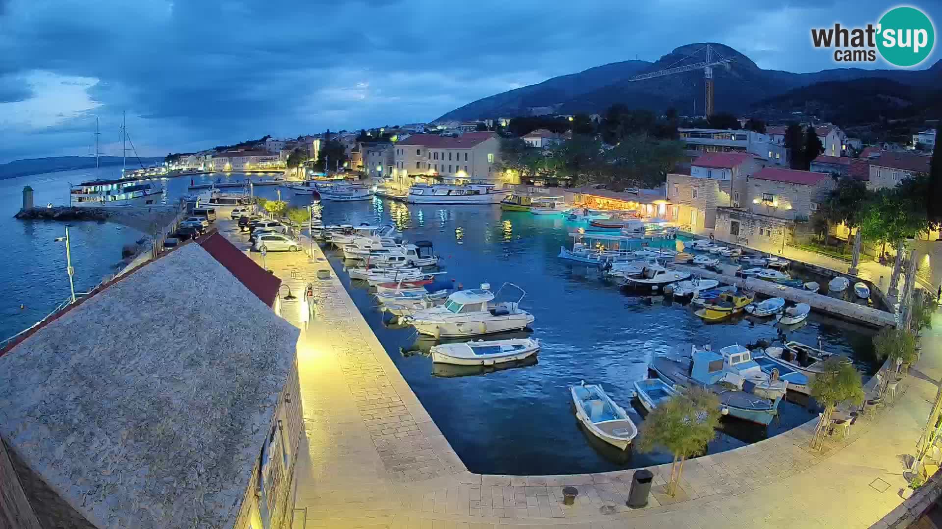 Webcam Bol Harbour – Live View of Bol Riva & Marina