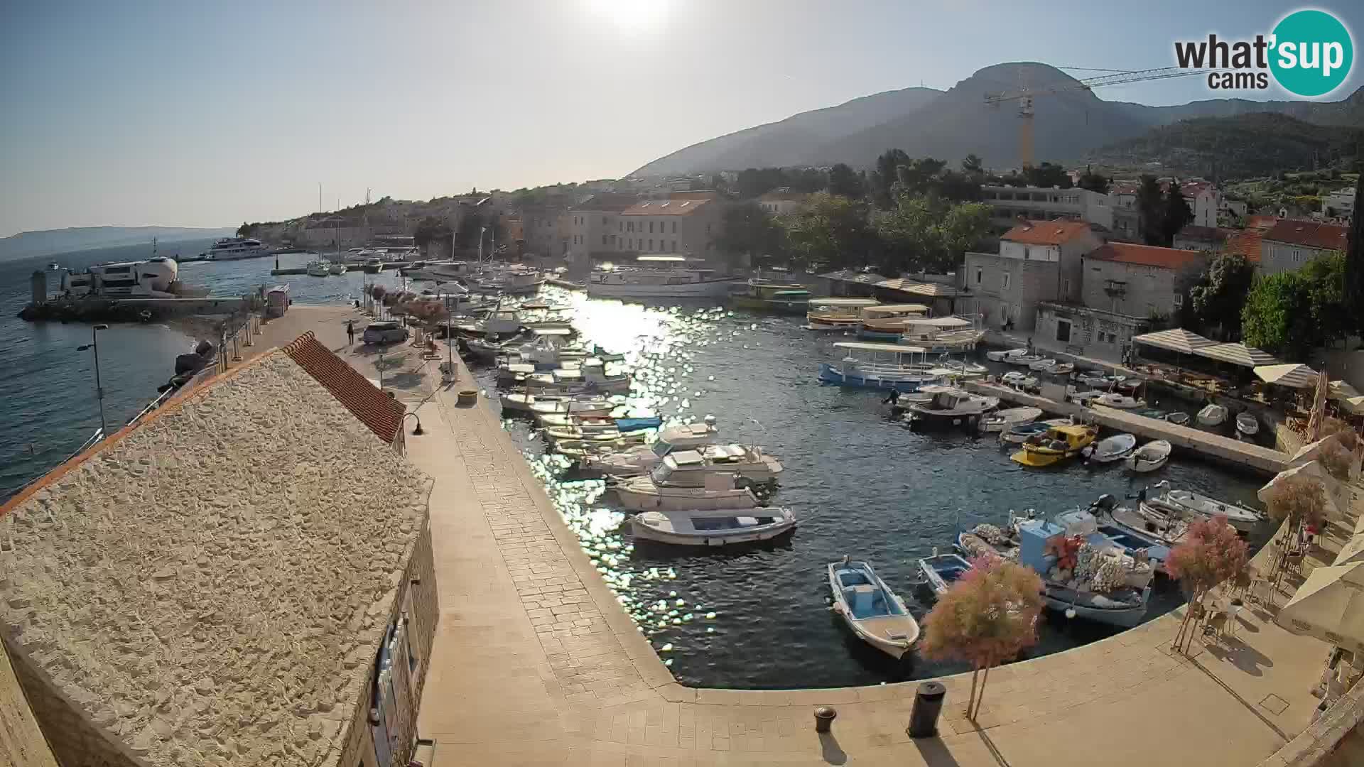 Webcam Bol Hafen – Liveblick auf Bol Riva & Marina
