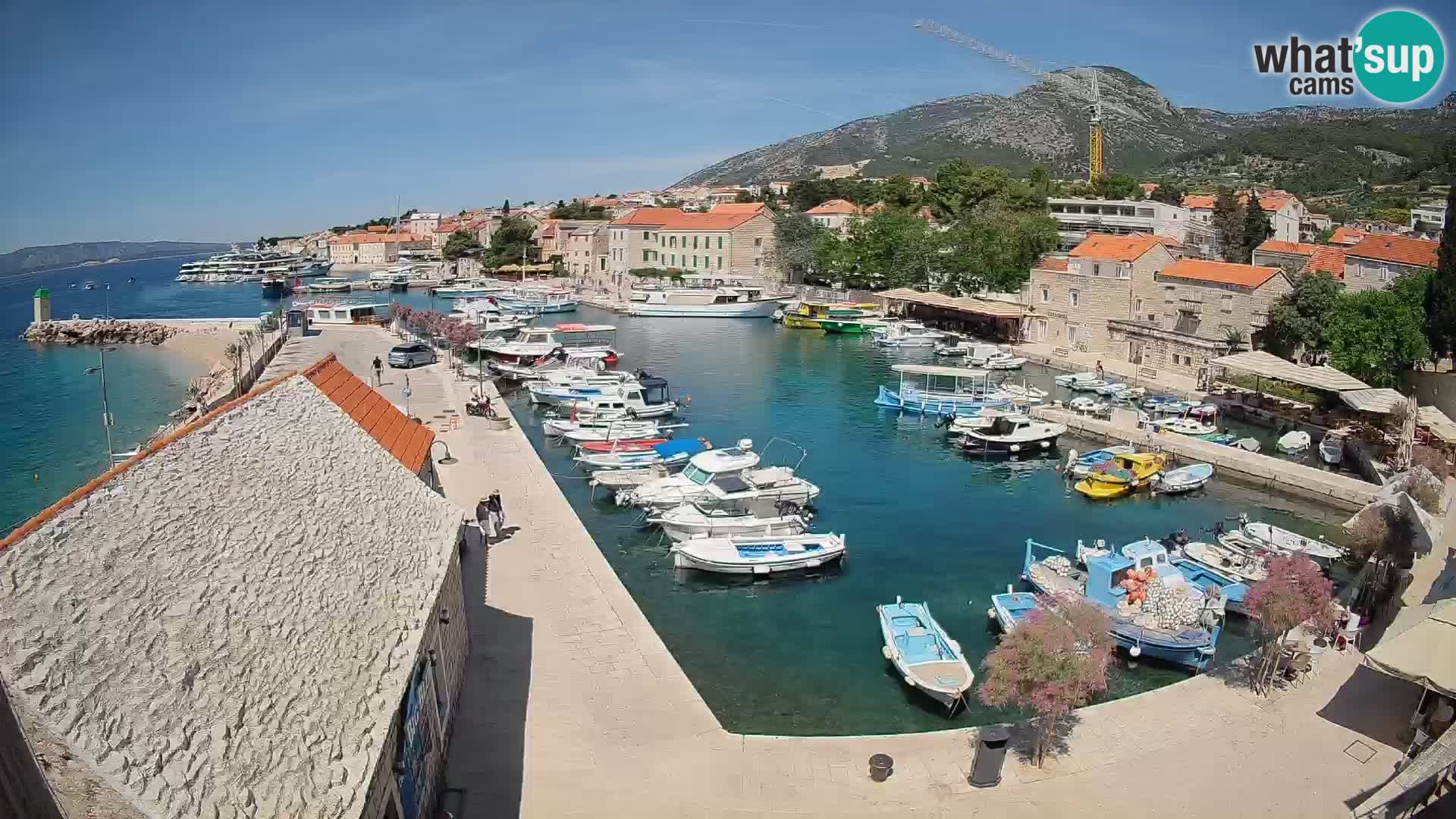 Webcam Bol Harbour – Live View of Bol Riva & Marina
