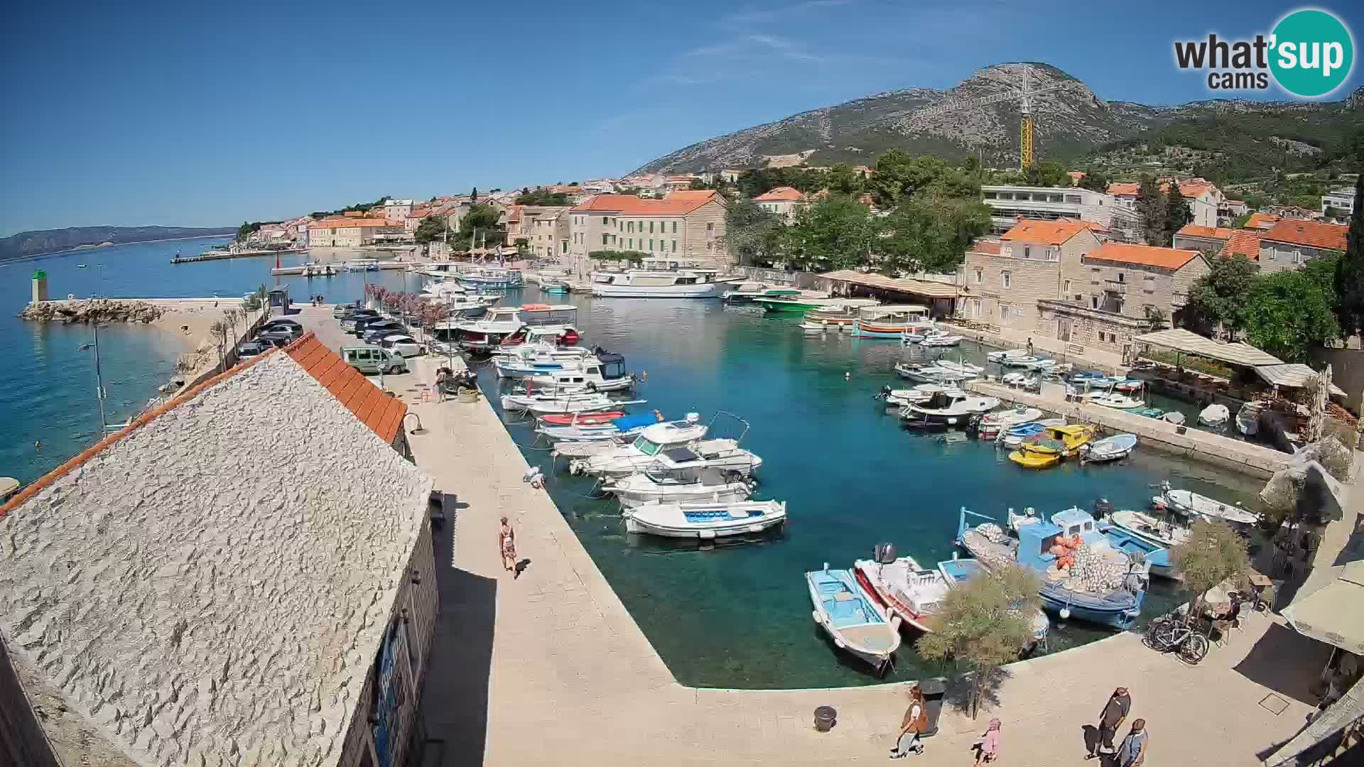 Webcam Bol Hafen – Liveblick auf Bol Riva & Marina