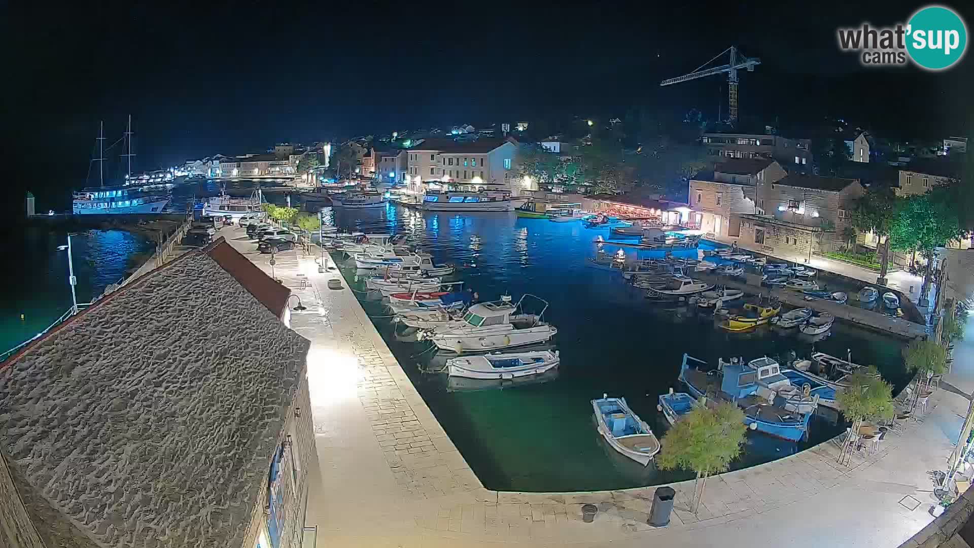 Webcam Bol Hafen – Liveblick auf Bol Riva & Marina