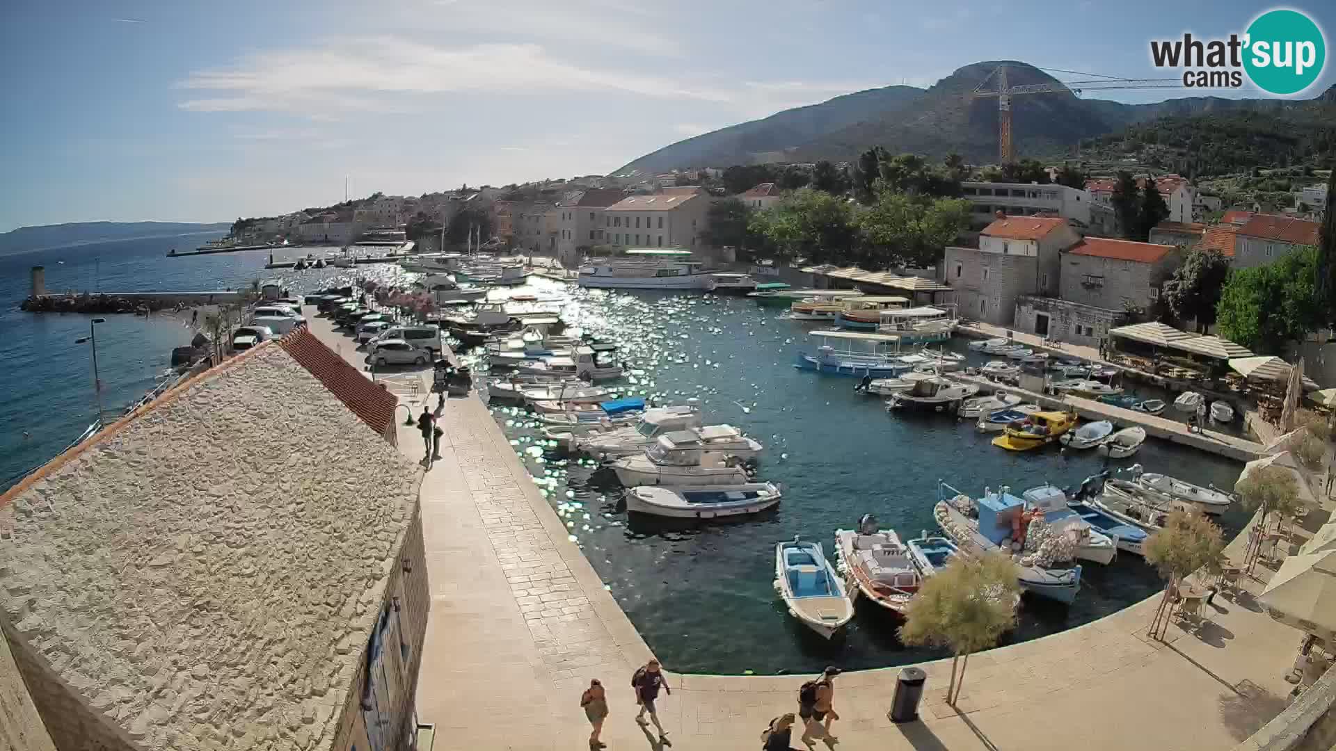 Webcam porto di Bol – Vista live sulla Riva e Marina