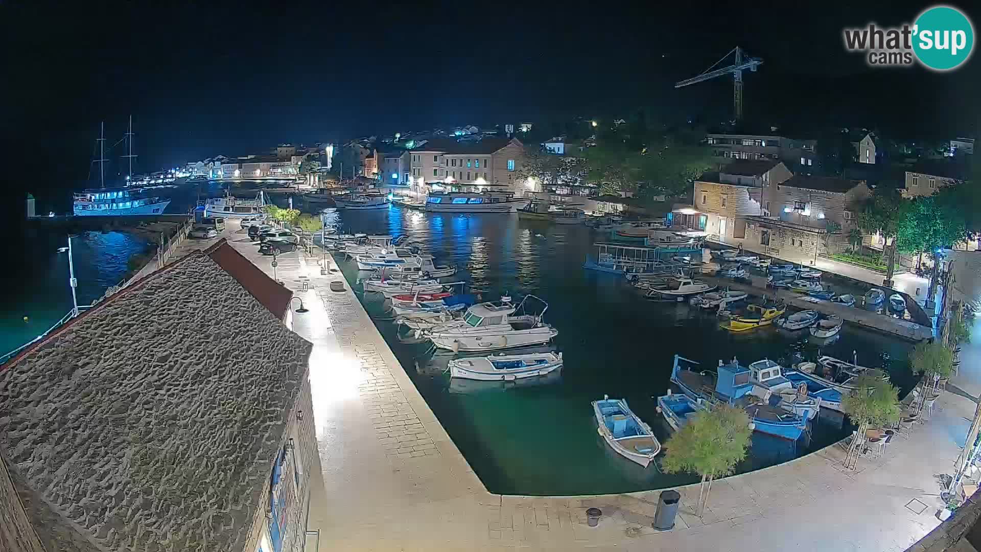 Webcam Bol Hafen – Liveblick auf Bol Riva & Marina