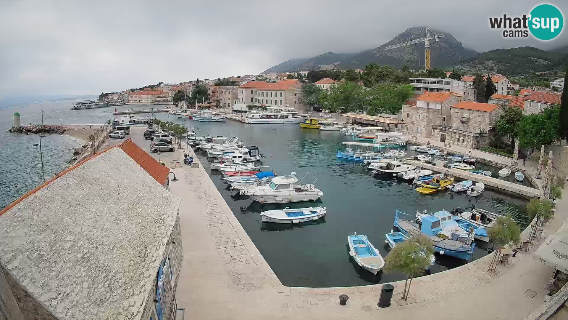 Webcam Bol Hafen – Liveblick auf Bol Riva & Marina
