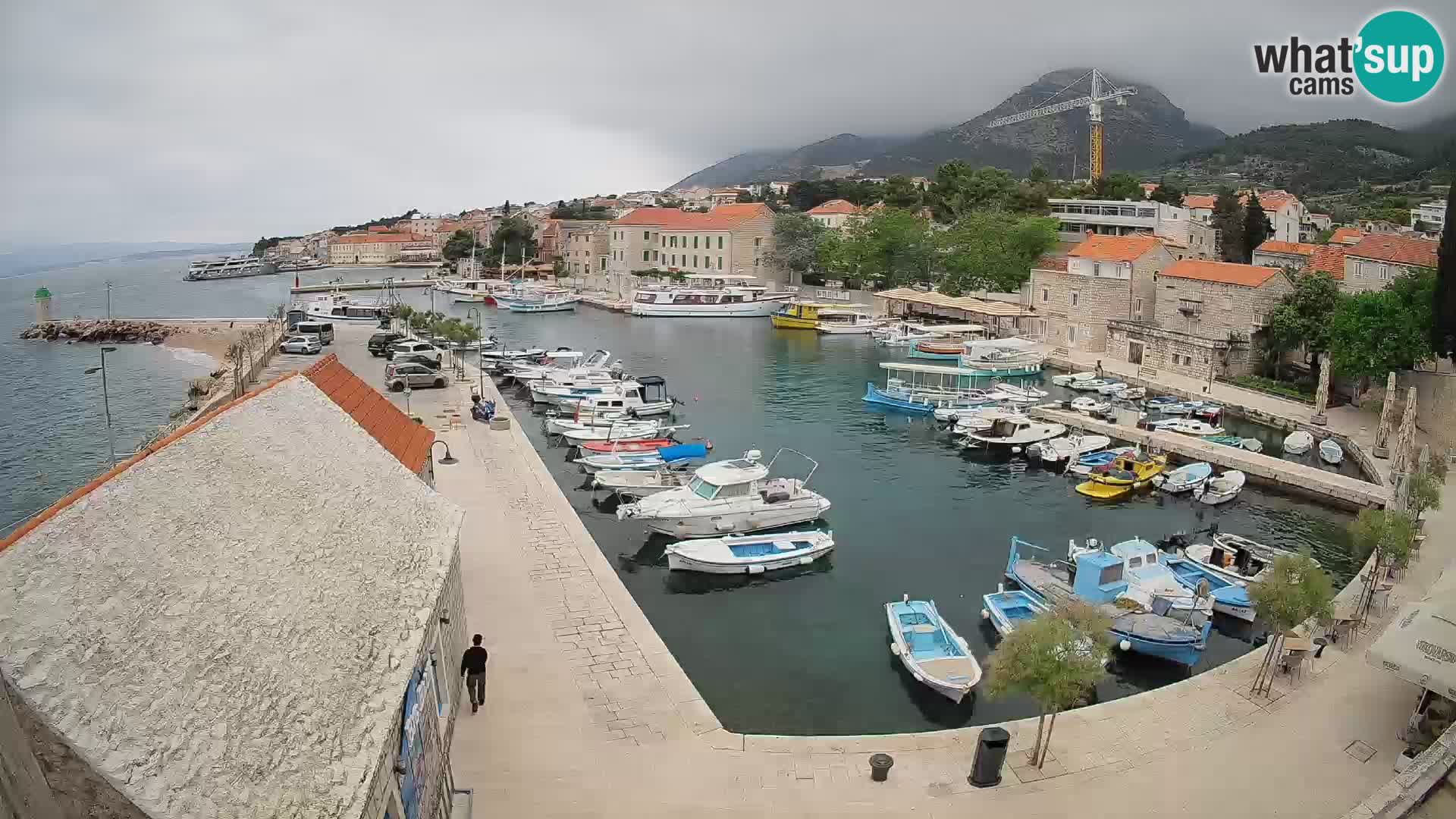 Webcam Bol Hafen – Liveblick auf Bol Riva & Marina