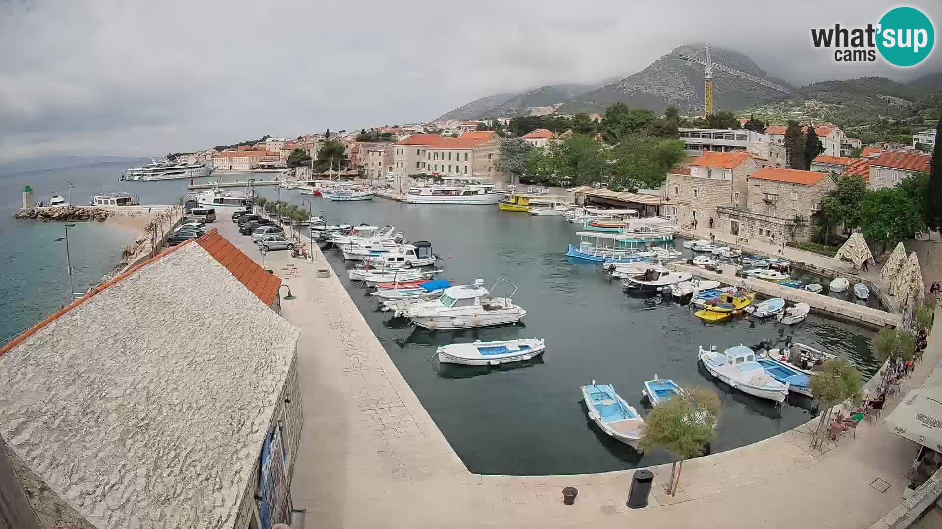 Webcam Bol Harbour – Live View of Bol Riva & Marina