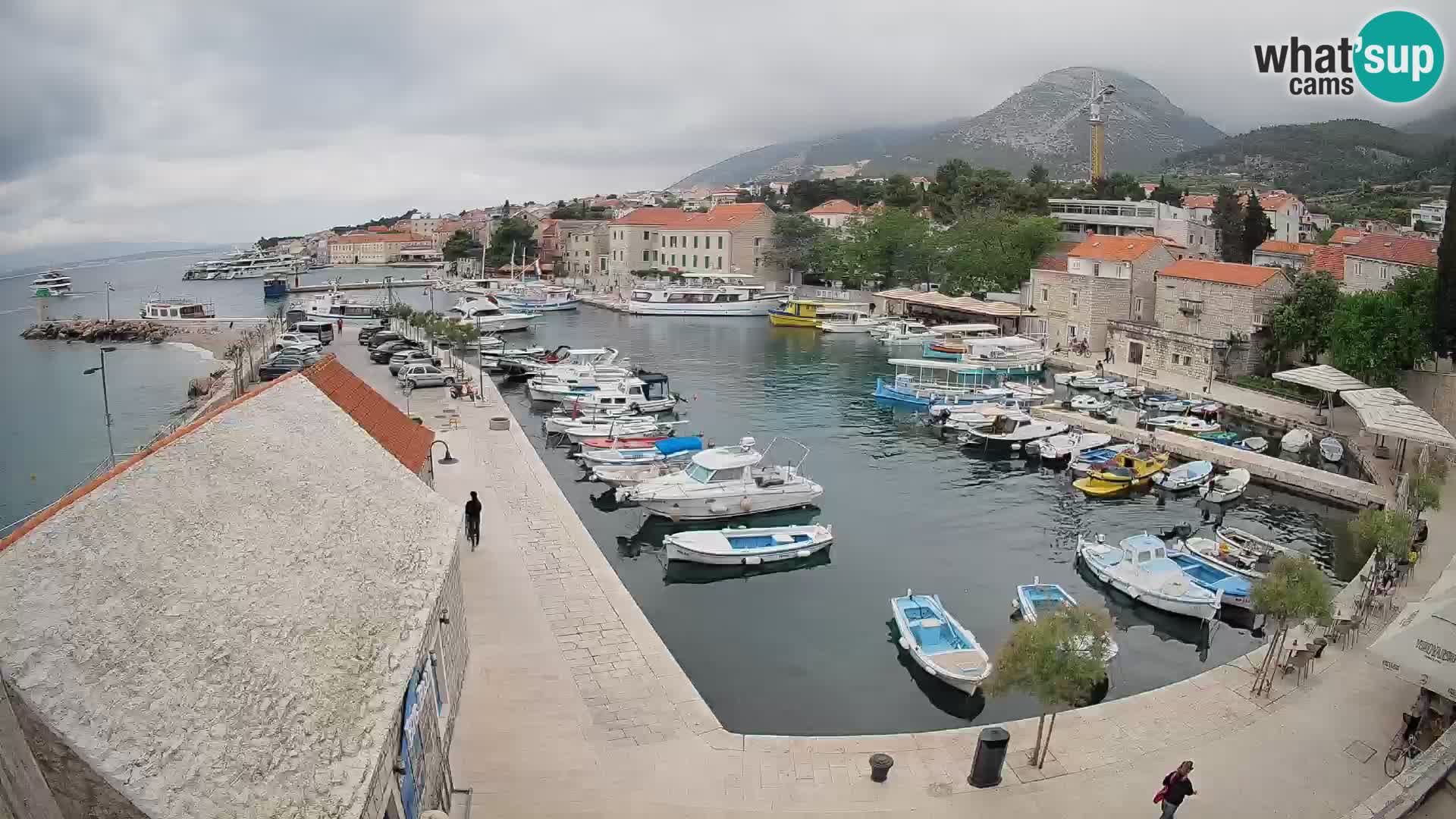 Webcam Bol Harbour – Live View of Bol Riva & Marina