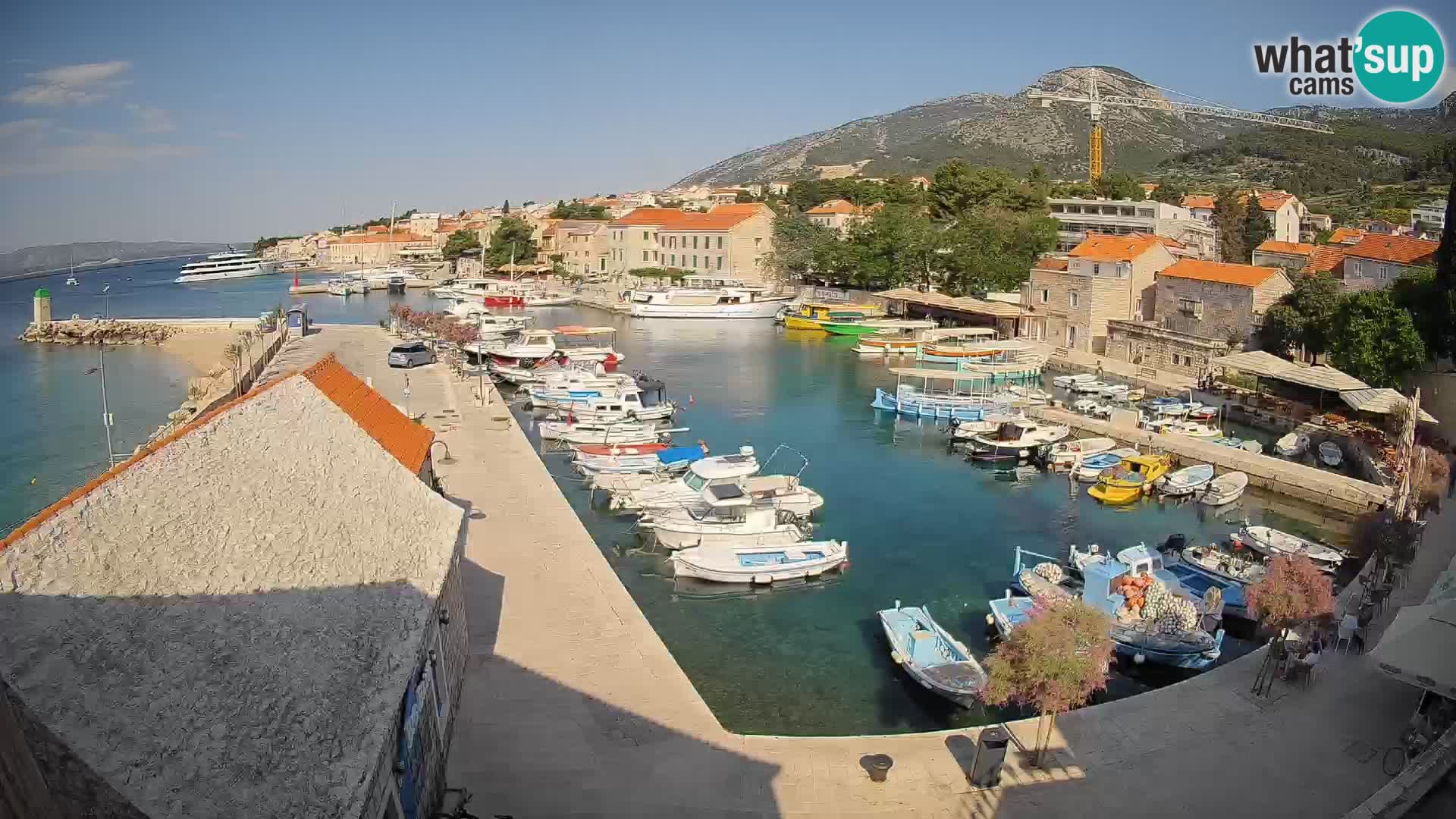 Webcam Bol Harbour – Live View of Bol Riva & Marina
