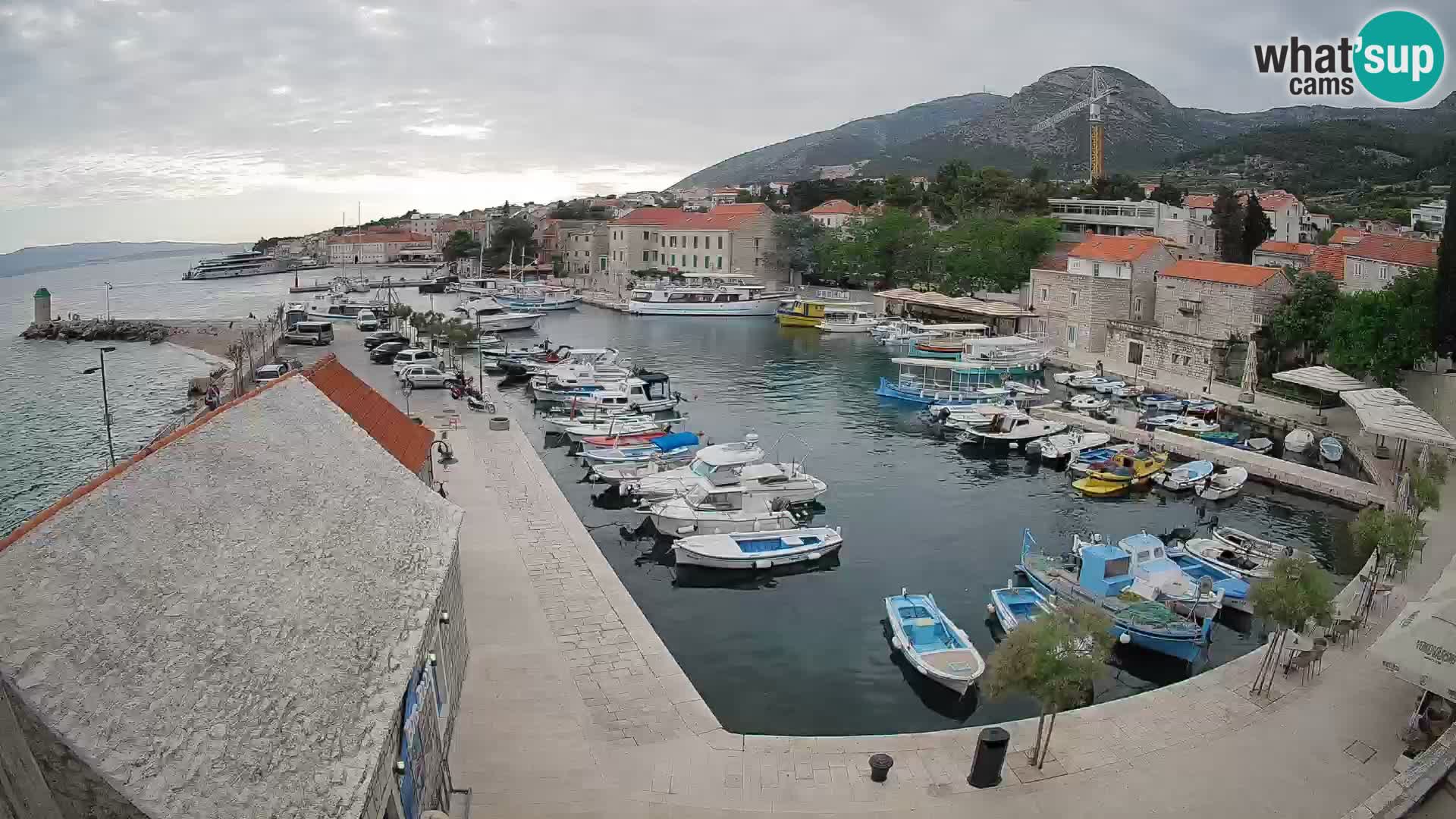 Webcam Bol Harbour – Live View of Bol Riva & Marina