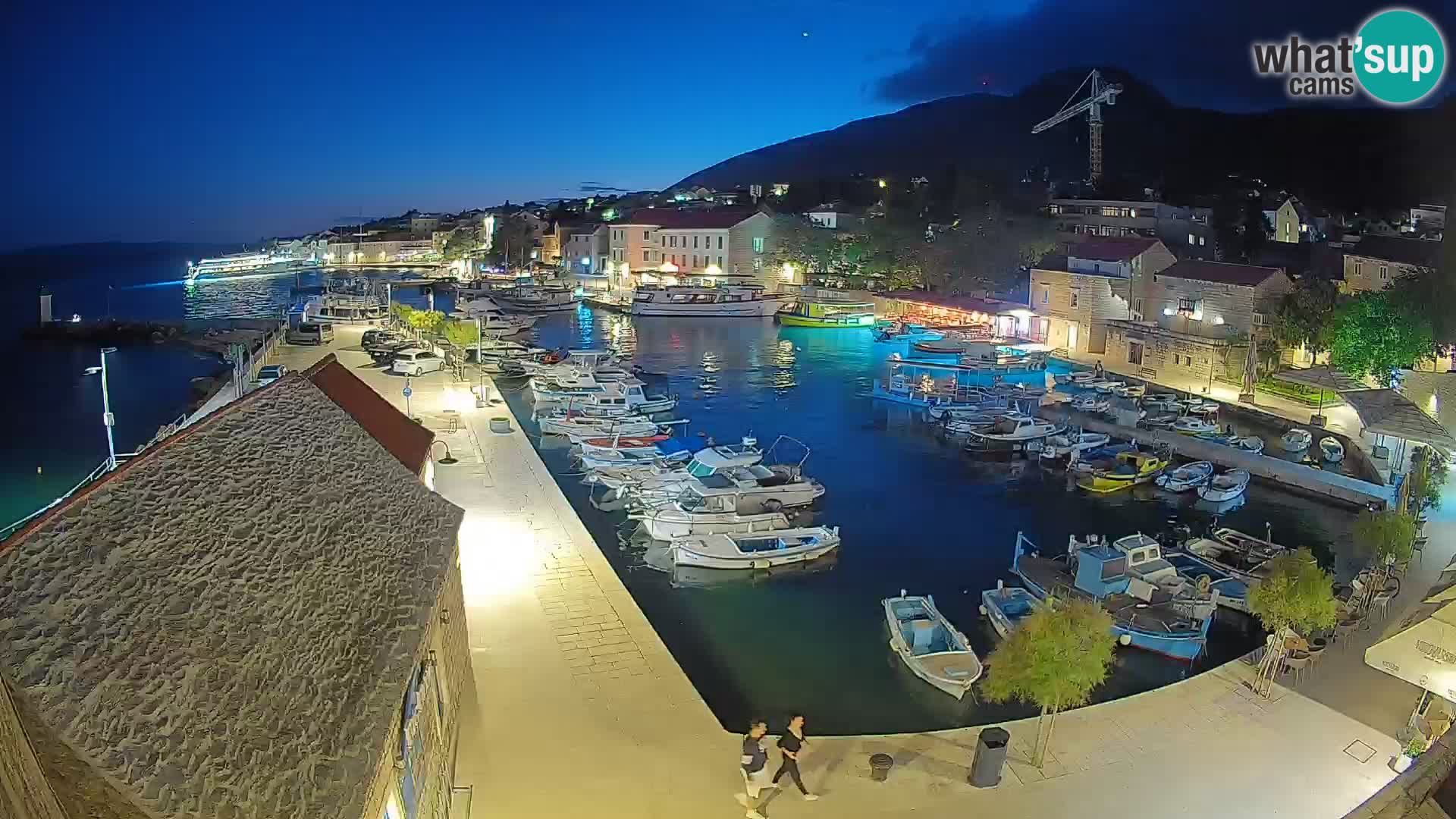 Webcam Bol Harbour – Live View of Bol Riva & Marina