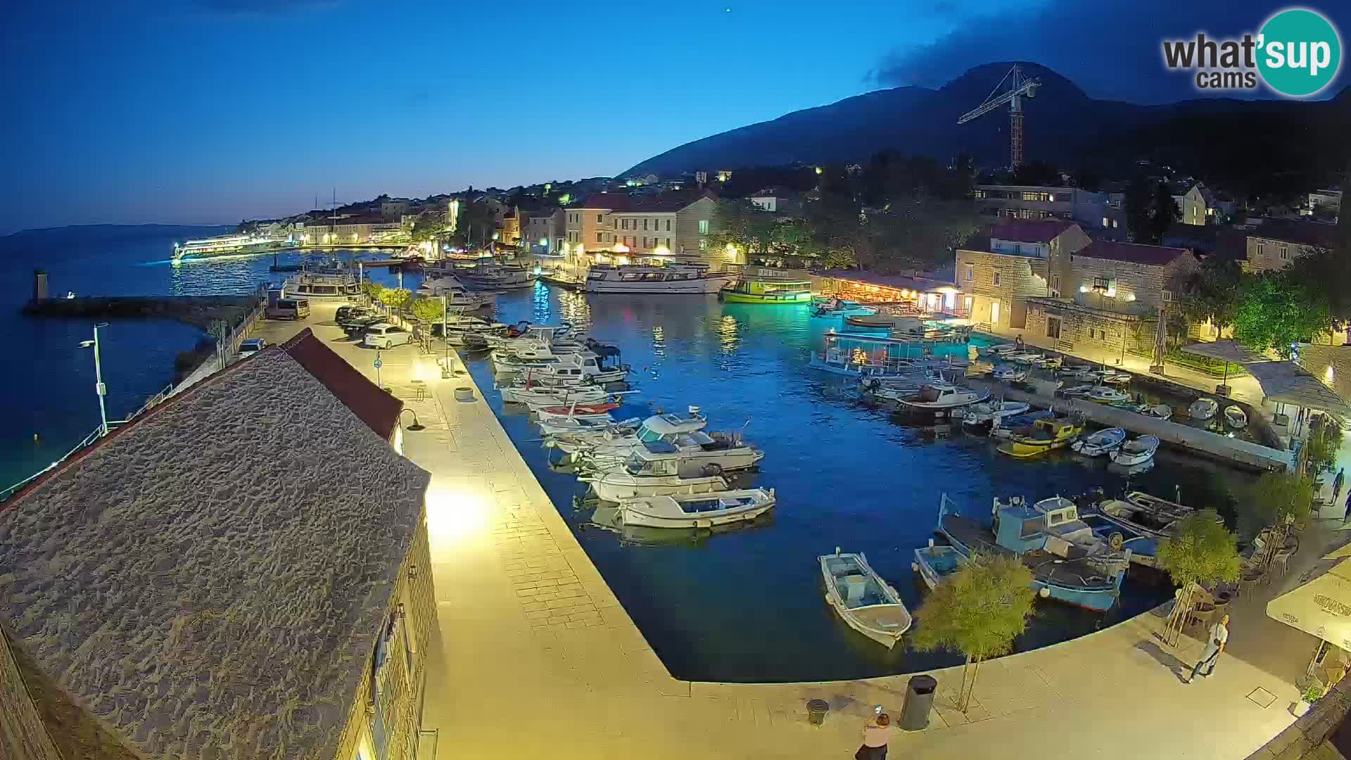 Webcam Bol Harbour – Live View of Bol Riva & Marina