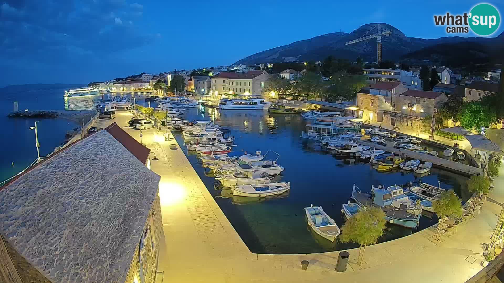 Webcam Bol Harbour – Live View of Bol Riva & Marina