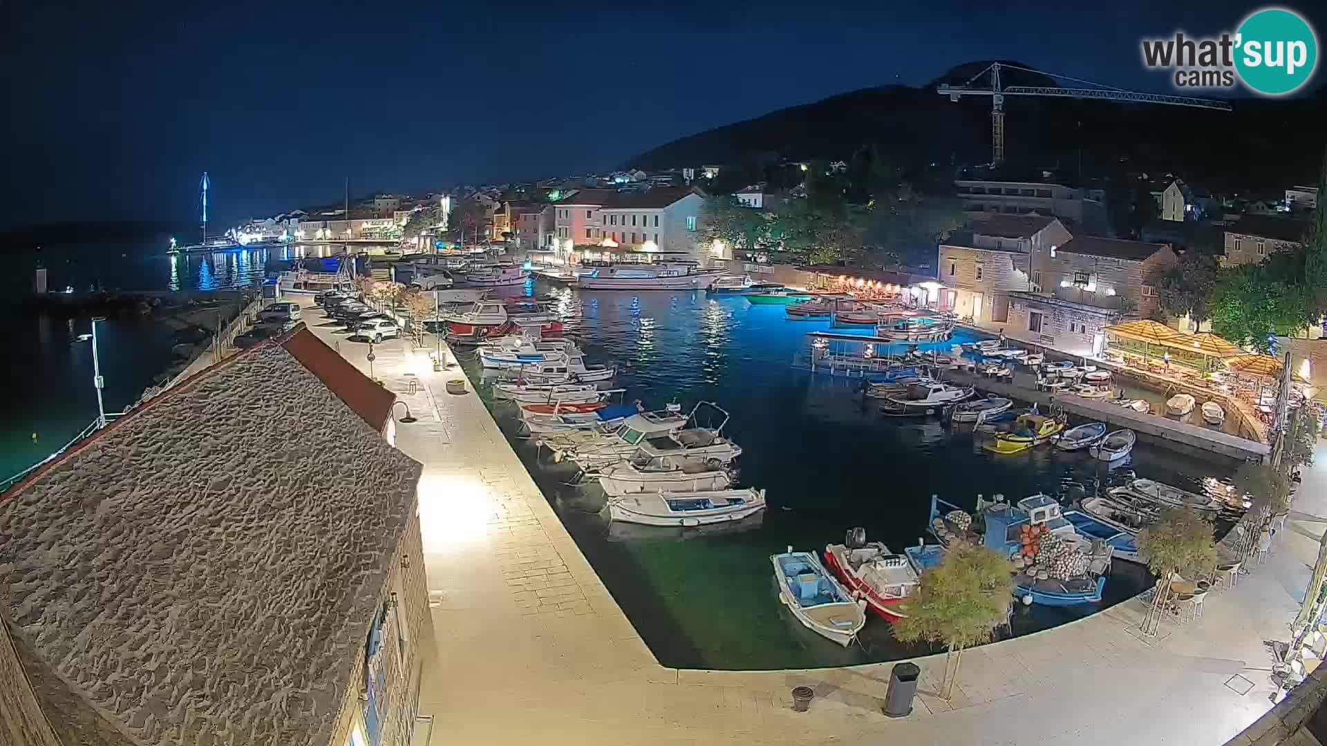 Webcam Bol Hafen – Liveblick auf Bol Riva & Marina