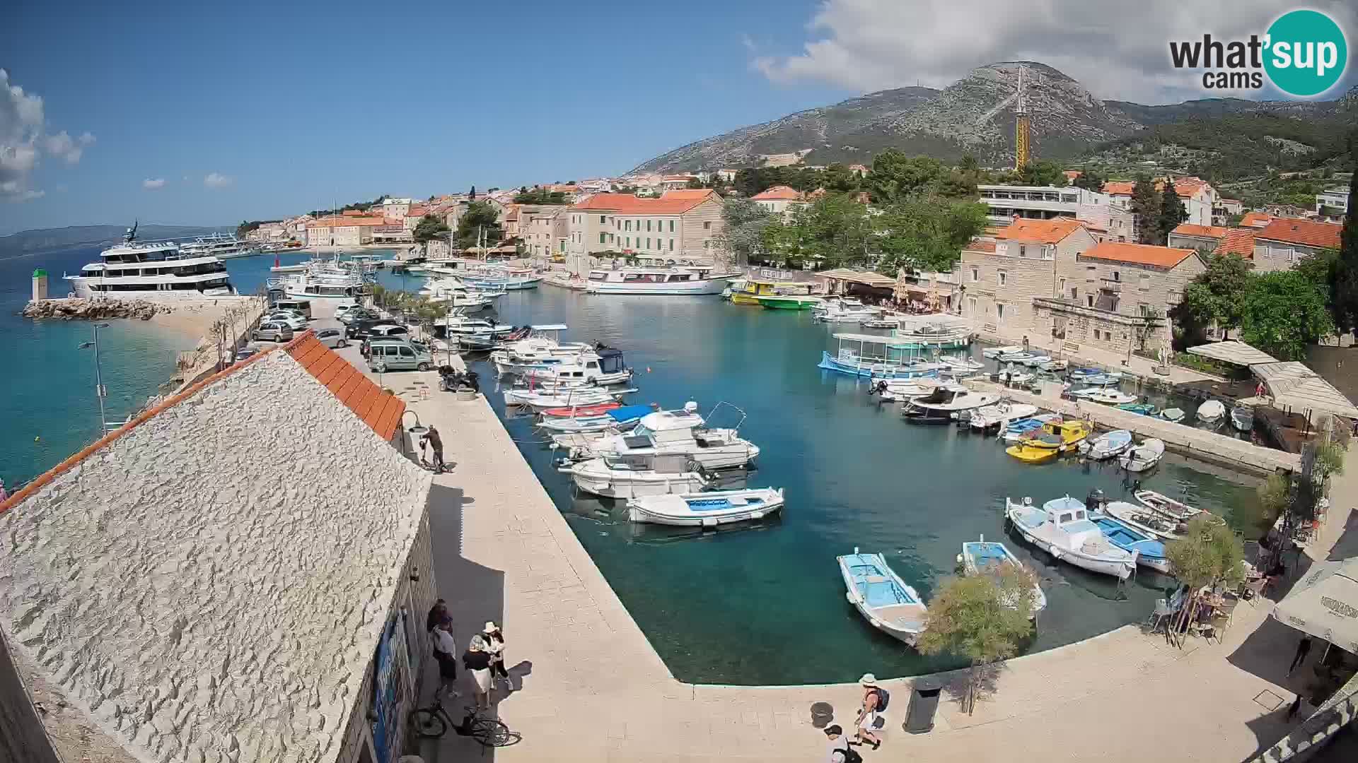 Webcam Bol Harbour – Live View of Bol Riva & Marina